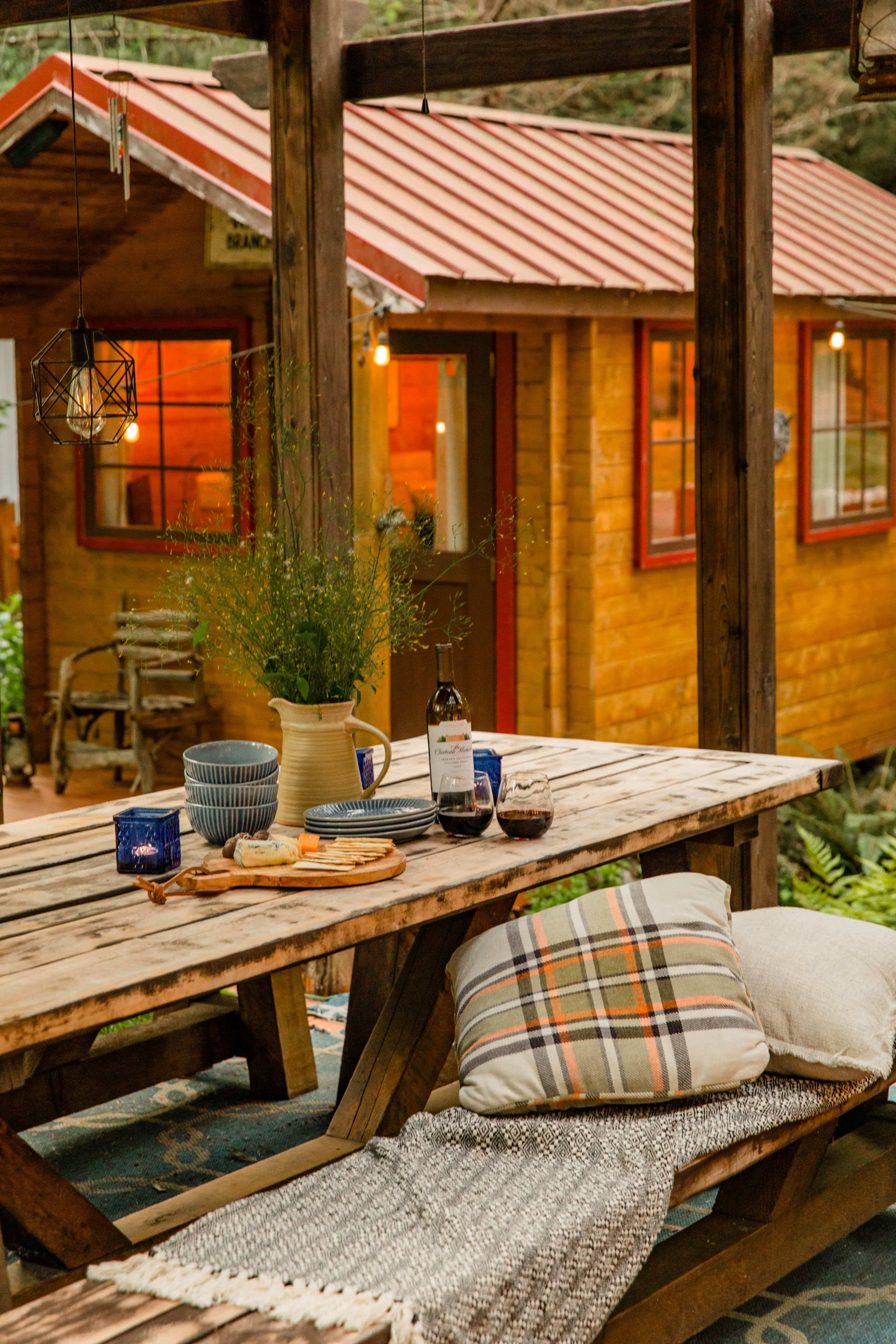 Southfork Serenity Cabin Image in , North Bend, WA