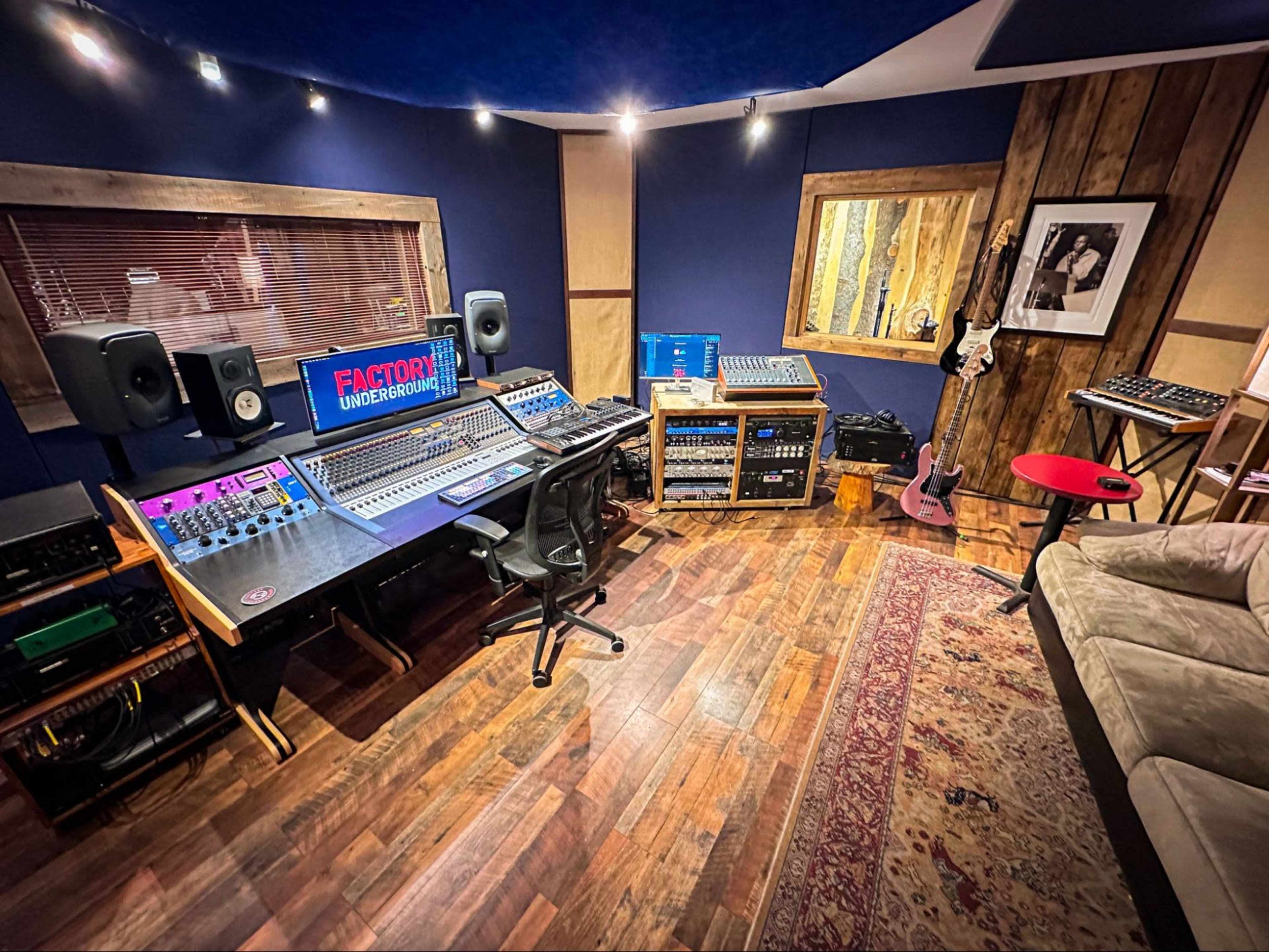 Artsy Industrial space that includes a Gallery, Sound Stage, Cyc wall and Recording studios Image in Norwalk, Norwalk, CT