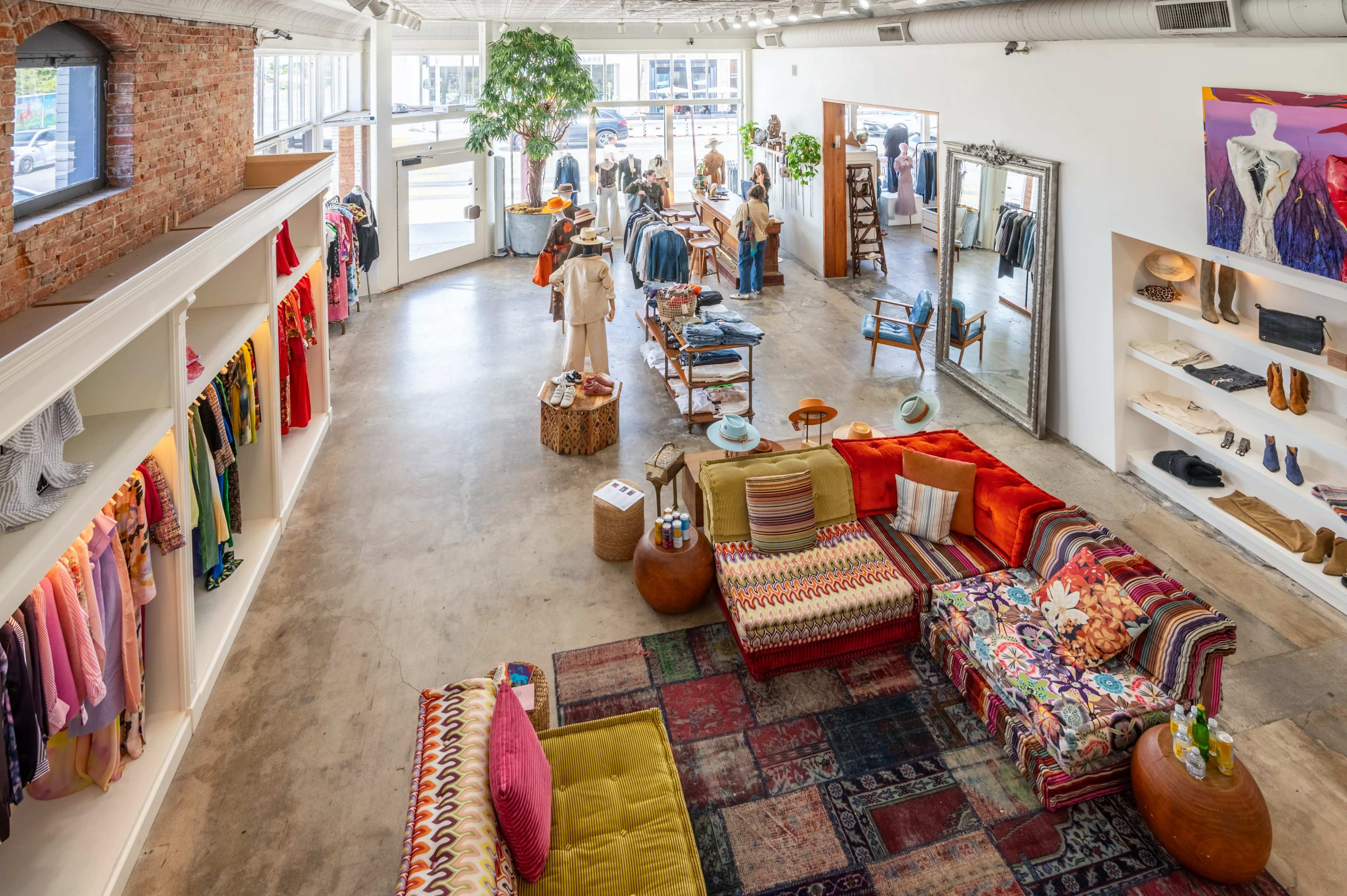 Venice Beach’s Fashion Concept Store with Cinematic Edge Image in Venice, VENICE, CA