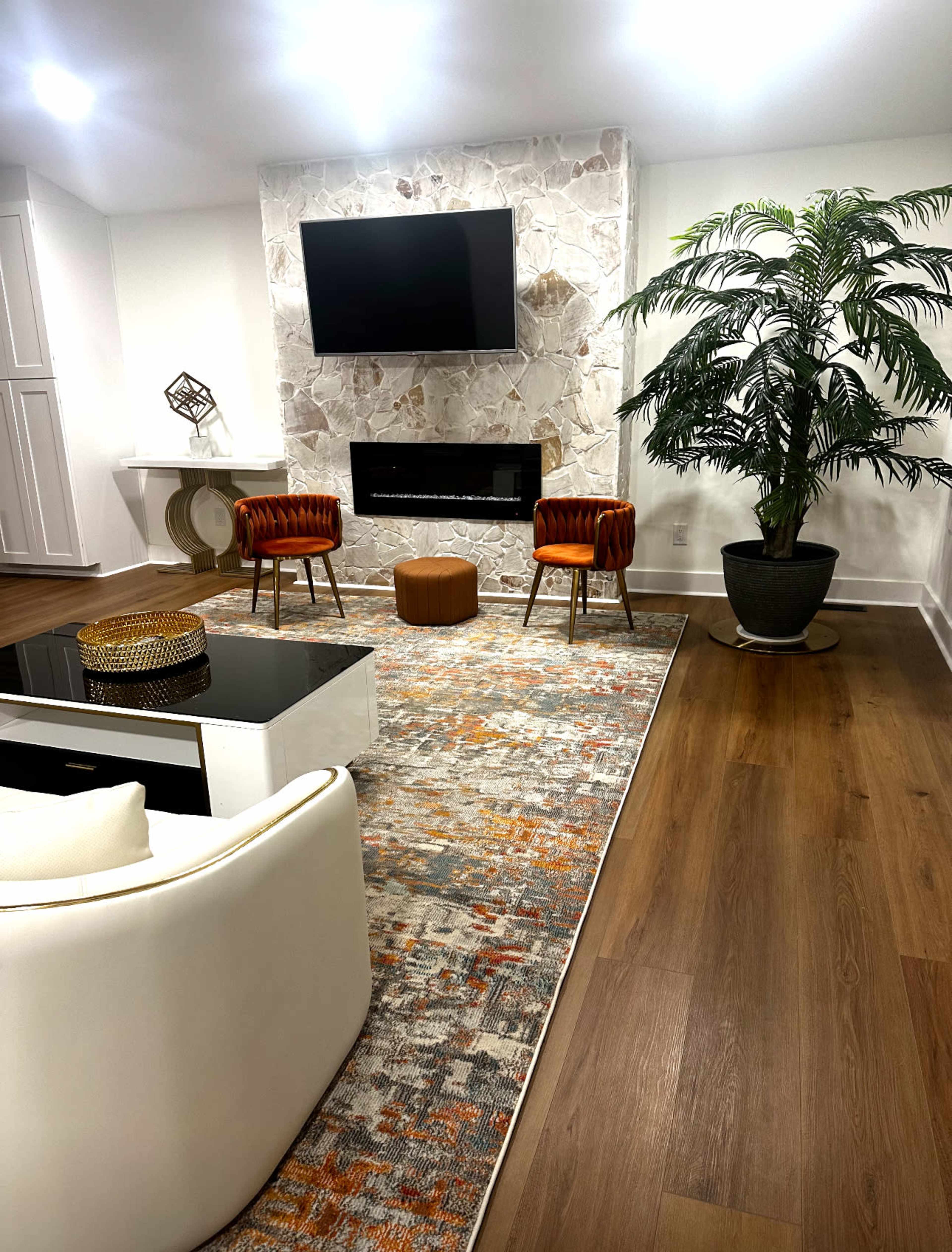 Grand Event Retreat with Vintage Lounge & Modern Elegance Image in Westview, Atlanta, GA