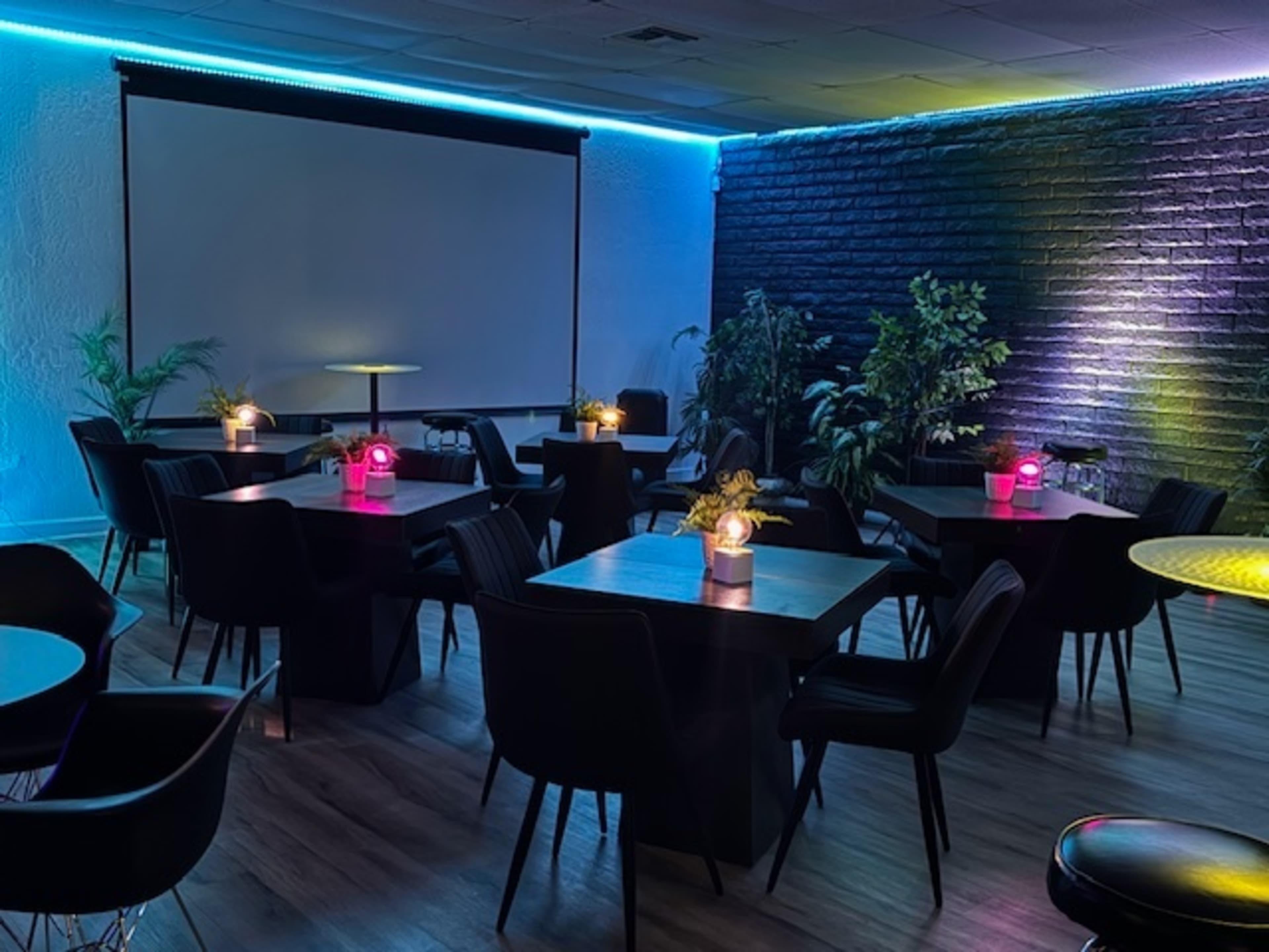 Creative Lounge for Photoshoots, Podcasts & Content Image in North Mountain Village, phoenix, AZ