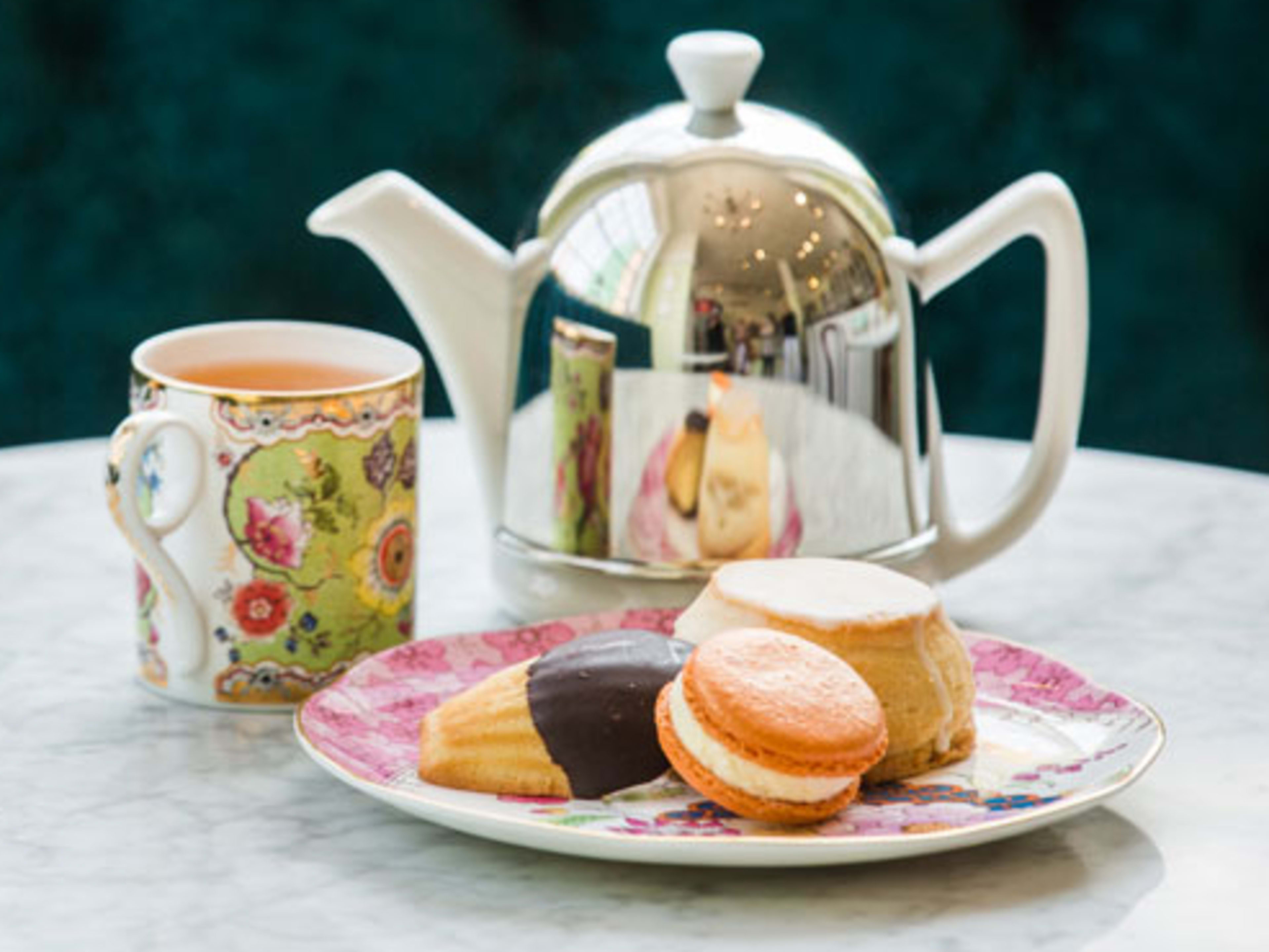 English Tea Service with Cookie/Scone Platter