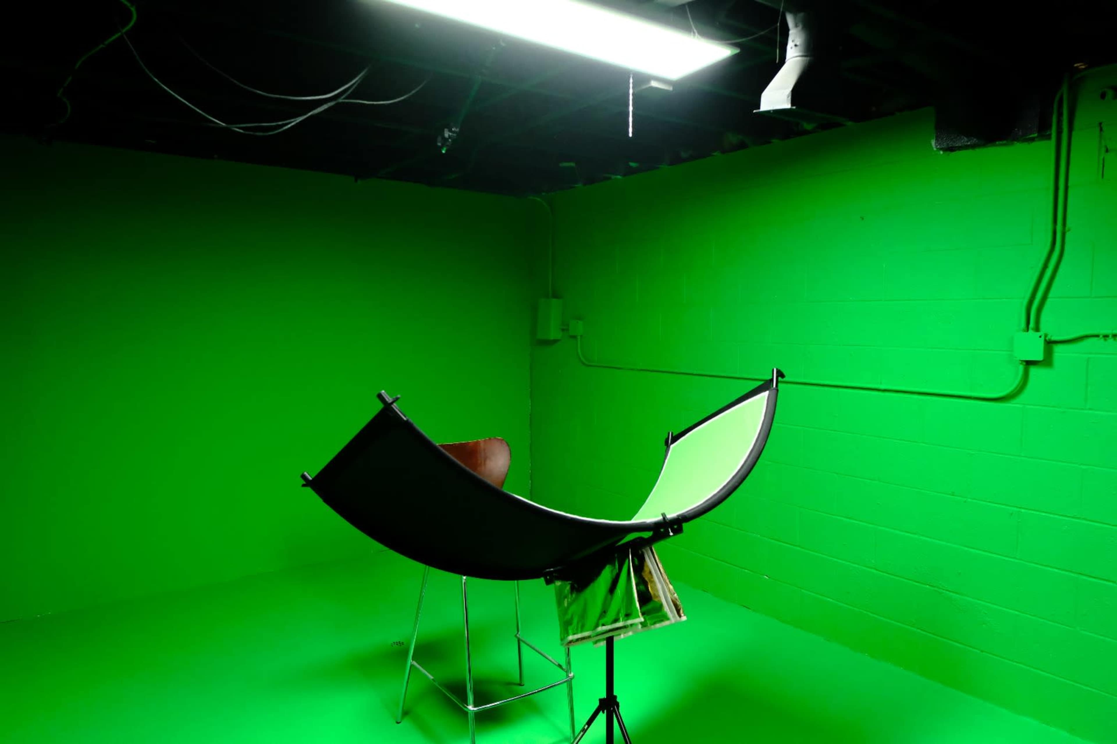 Go Green at Ford Studios Image in Bedford, Bedford, OH