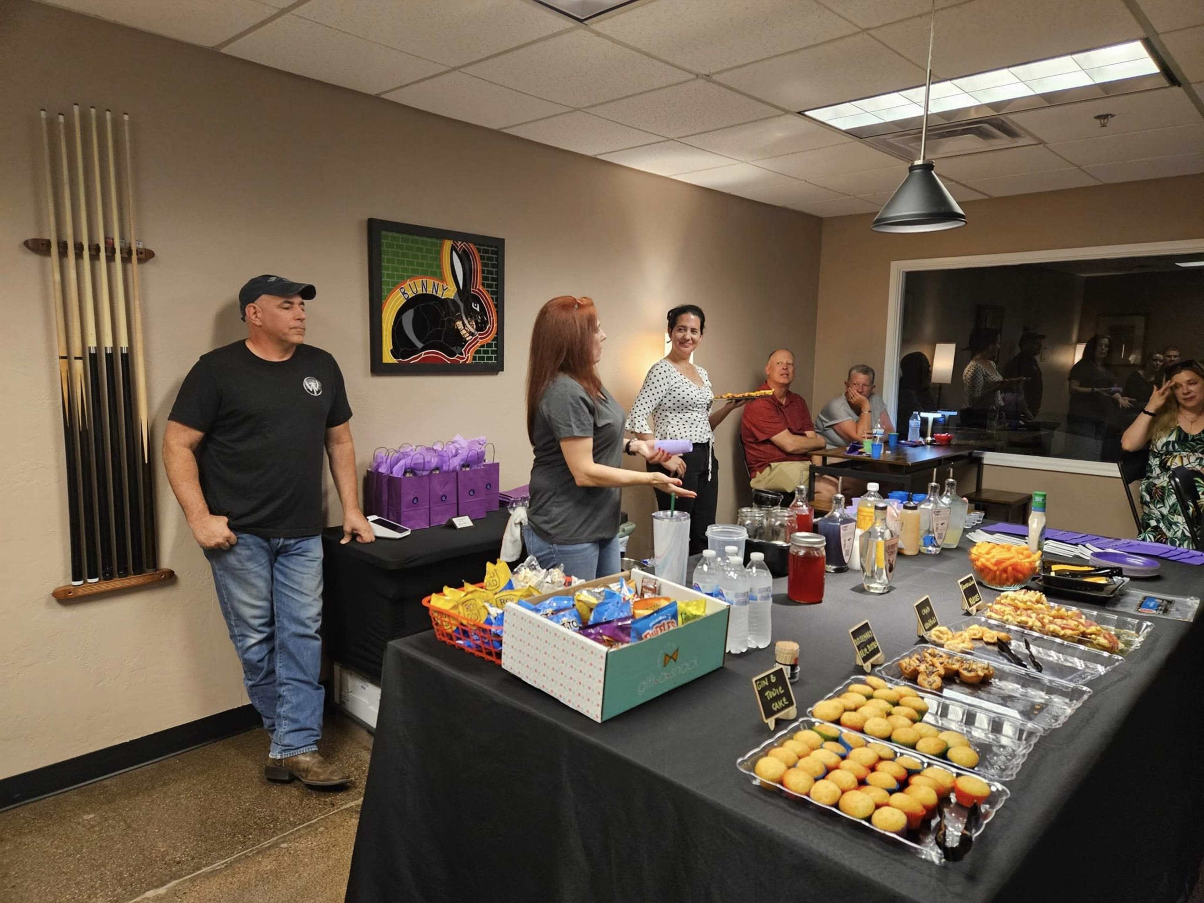 Cozy Multi-Purpose Lounge for Meetings and Parties Image in South Tempe, Tempe, AZ