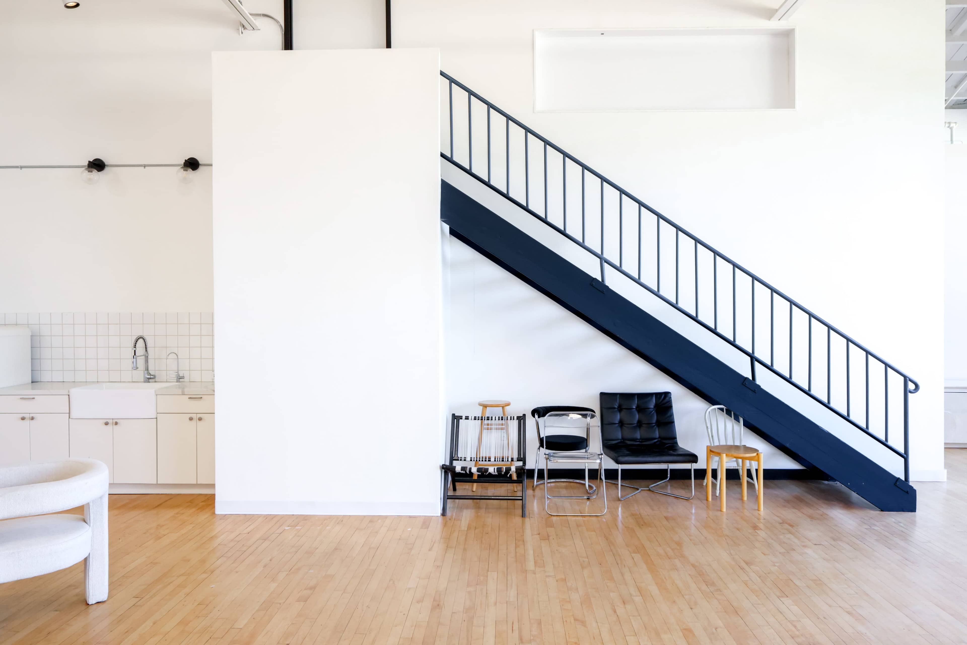 Stunning Downtown Daylight Loft Studio full of Natural Light Image in East Village, San Diego, CA