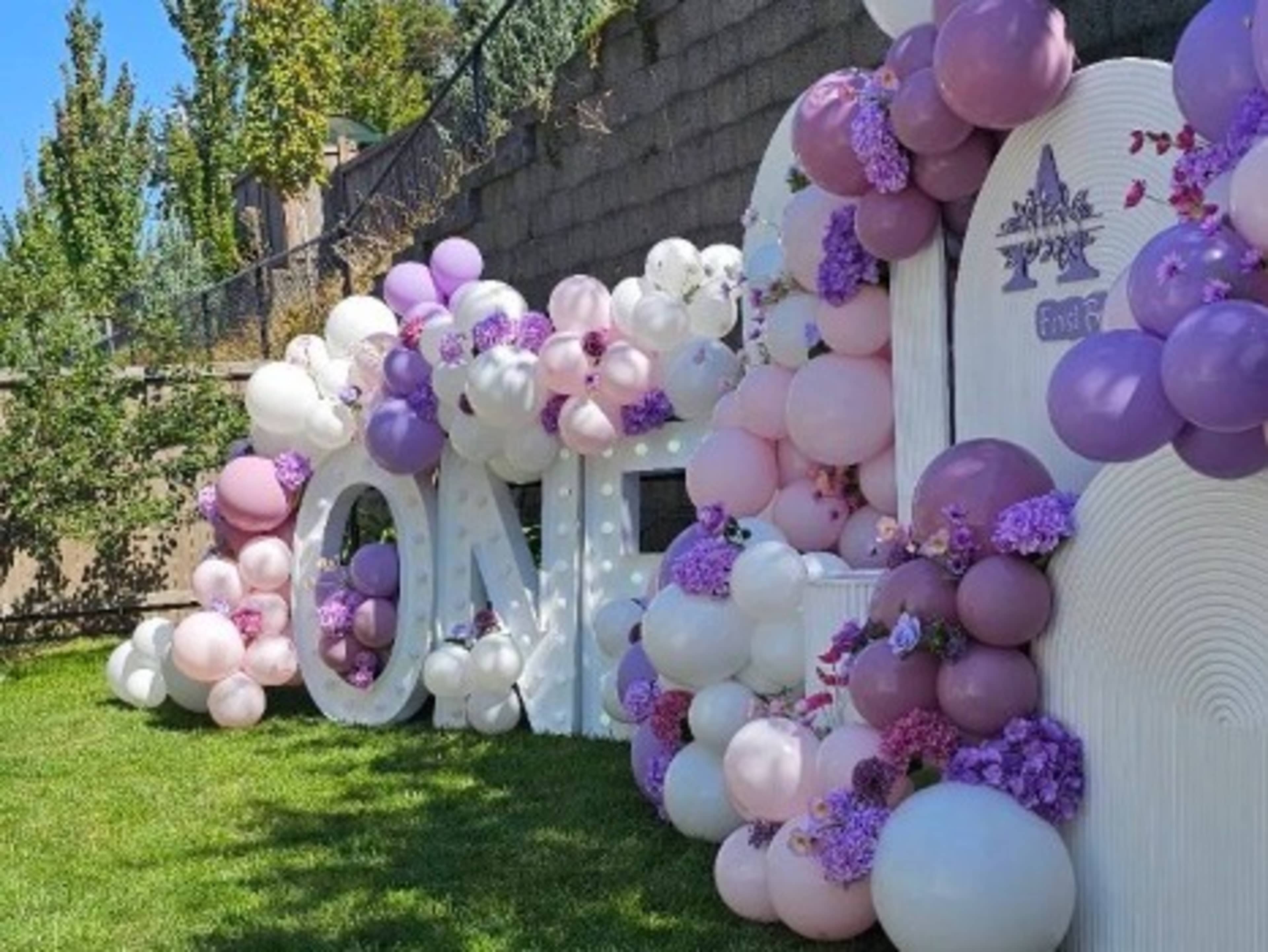 Balloon decor