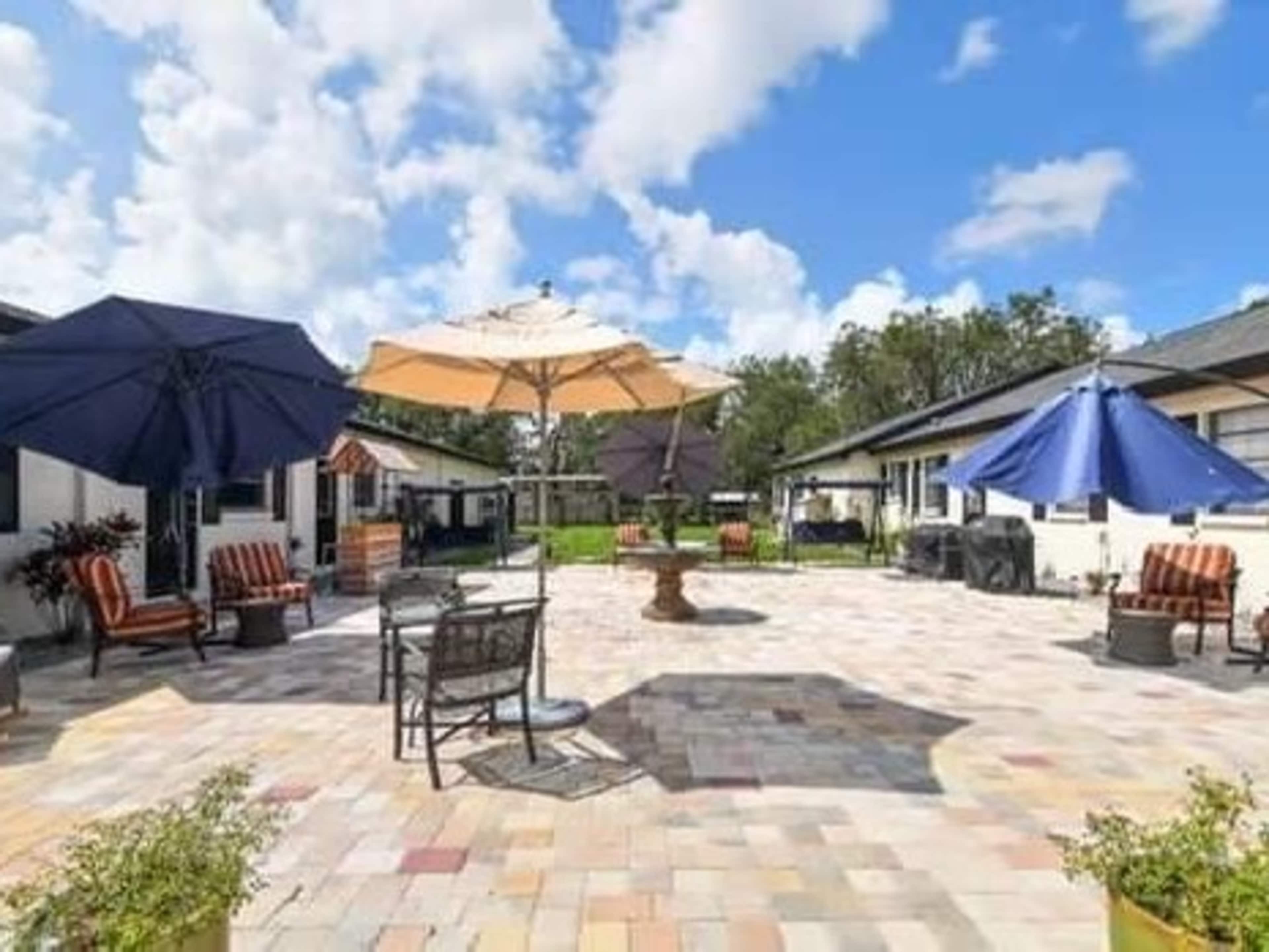 Full-Day Flat Rate (up to 12 hours) is $1,600 