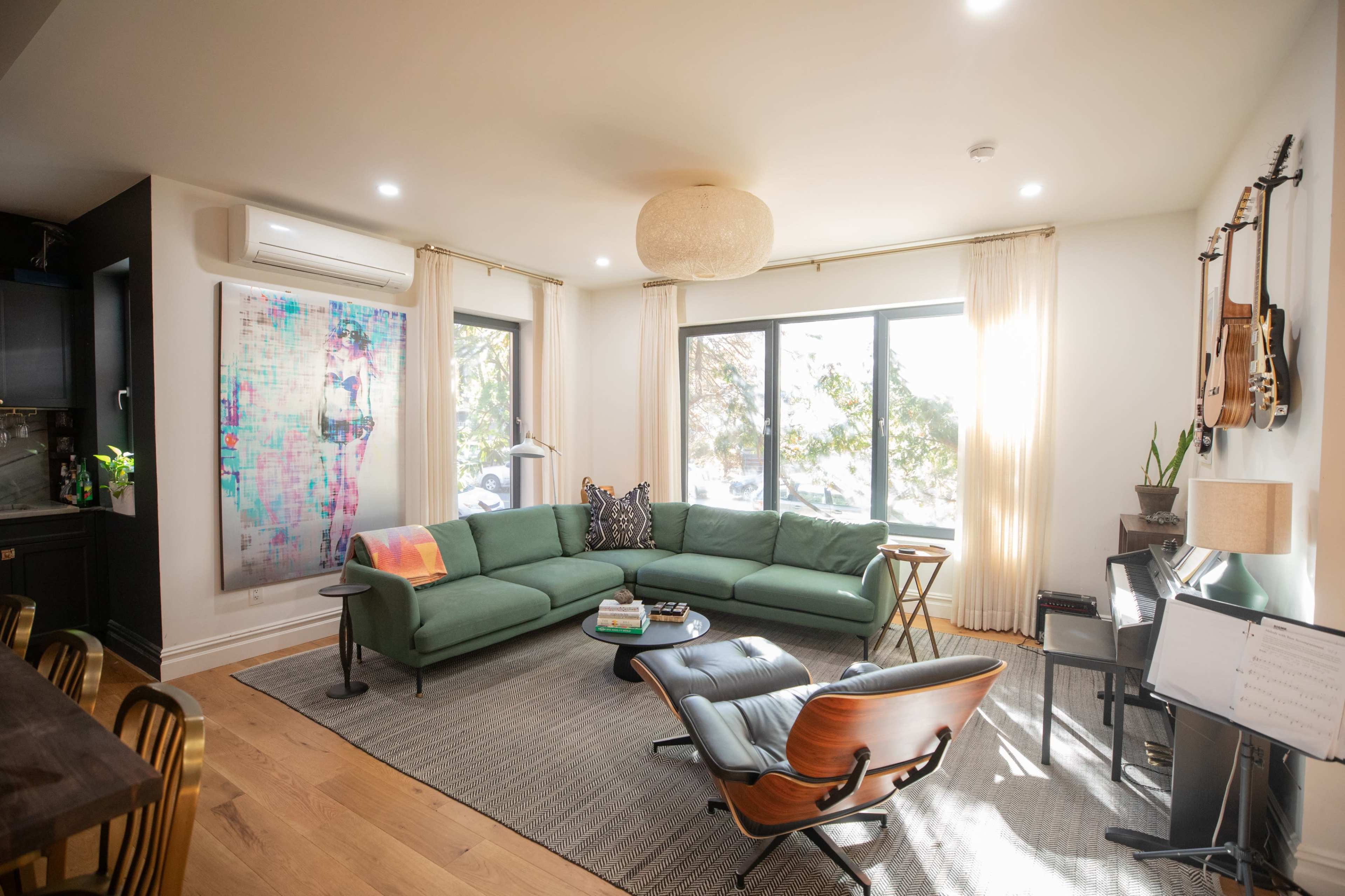 Brooklyn/Ditmas OpenPlan CornerProperty Renovated Image in Flatbush, brooklyn, NY