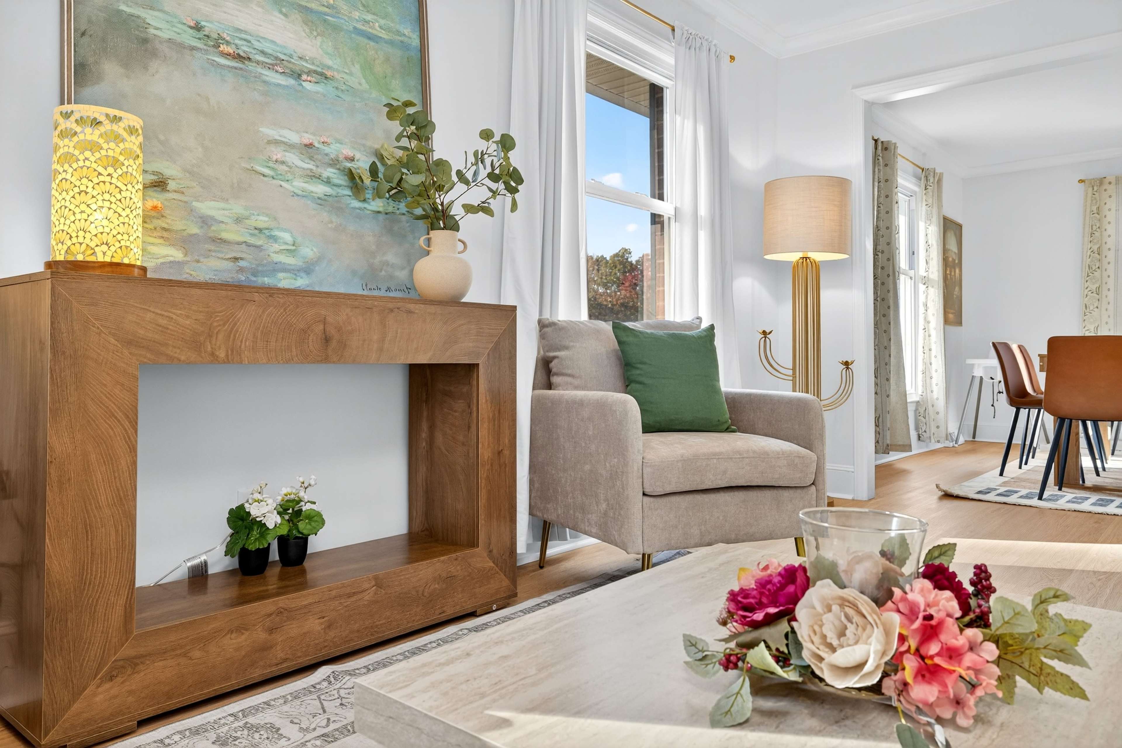 Charming Spacious Home With Pool and Hot Tub Image in Toddville Road, Charlotte, NC