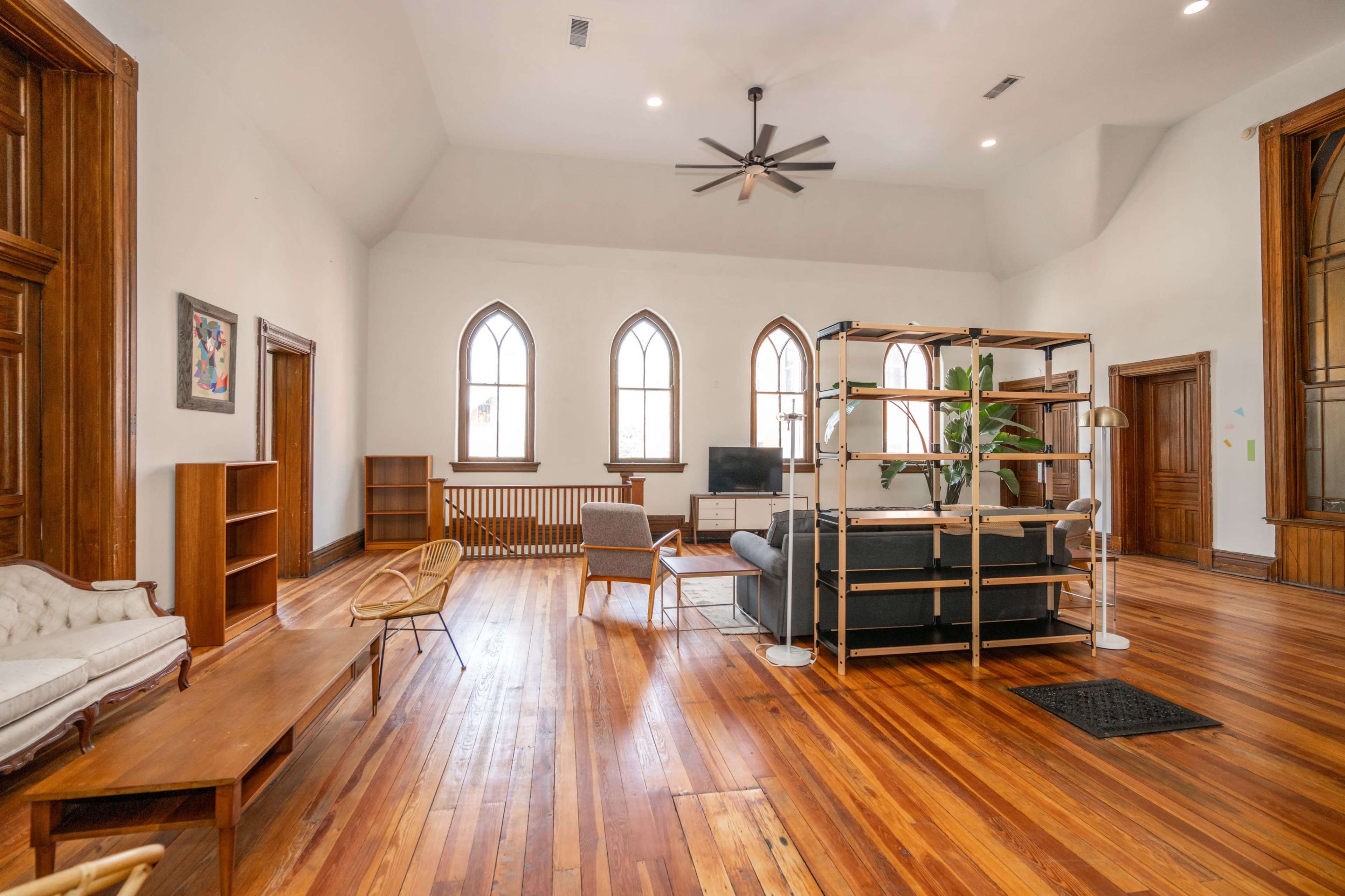 Beautiful huge renovated Church with unique features, and tons of natural light Image in Covington, covington, KY
