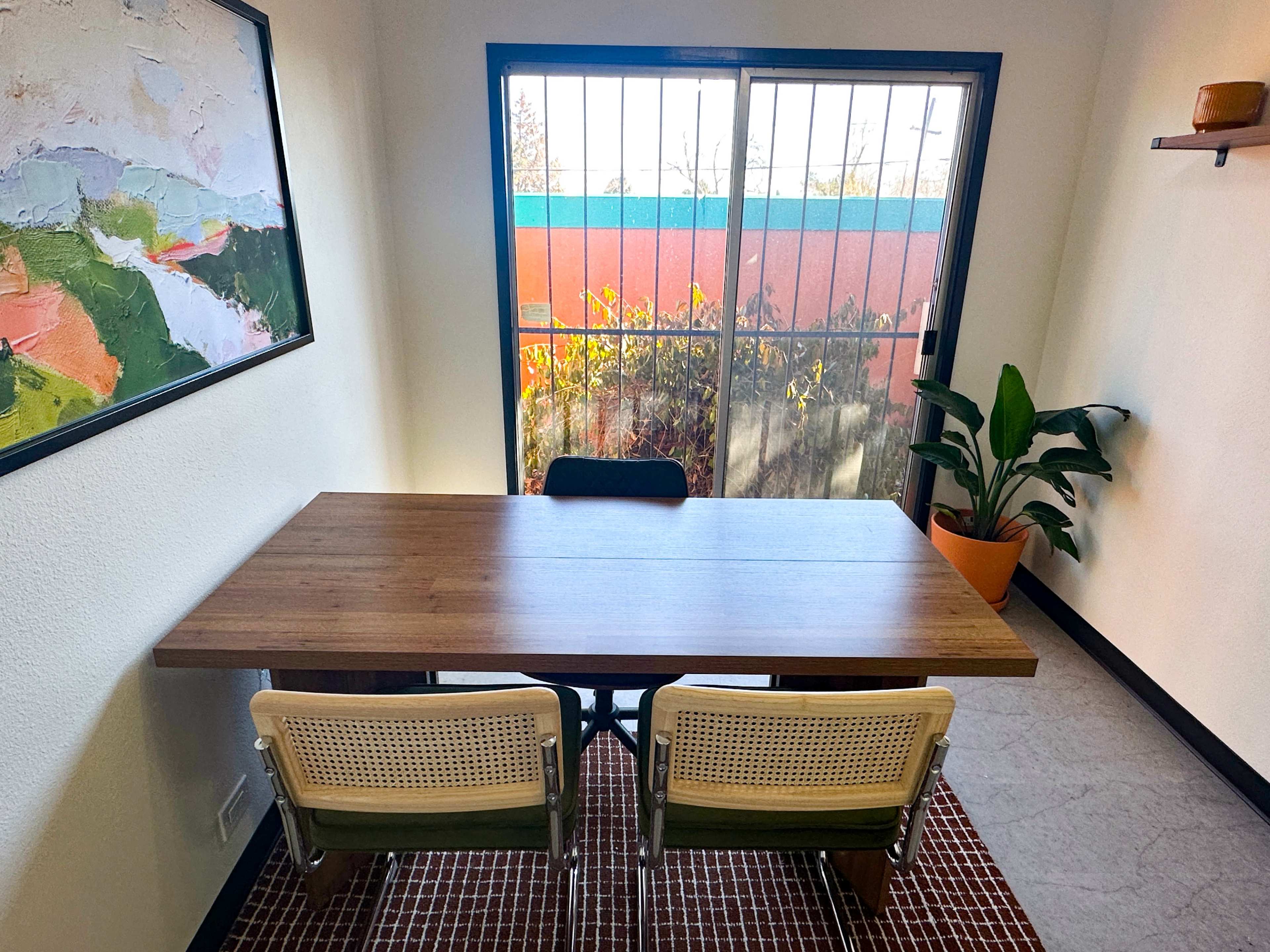 Cute, Modern Office With Natural Light Image in Applewood, Lakewood, CO