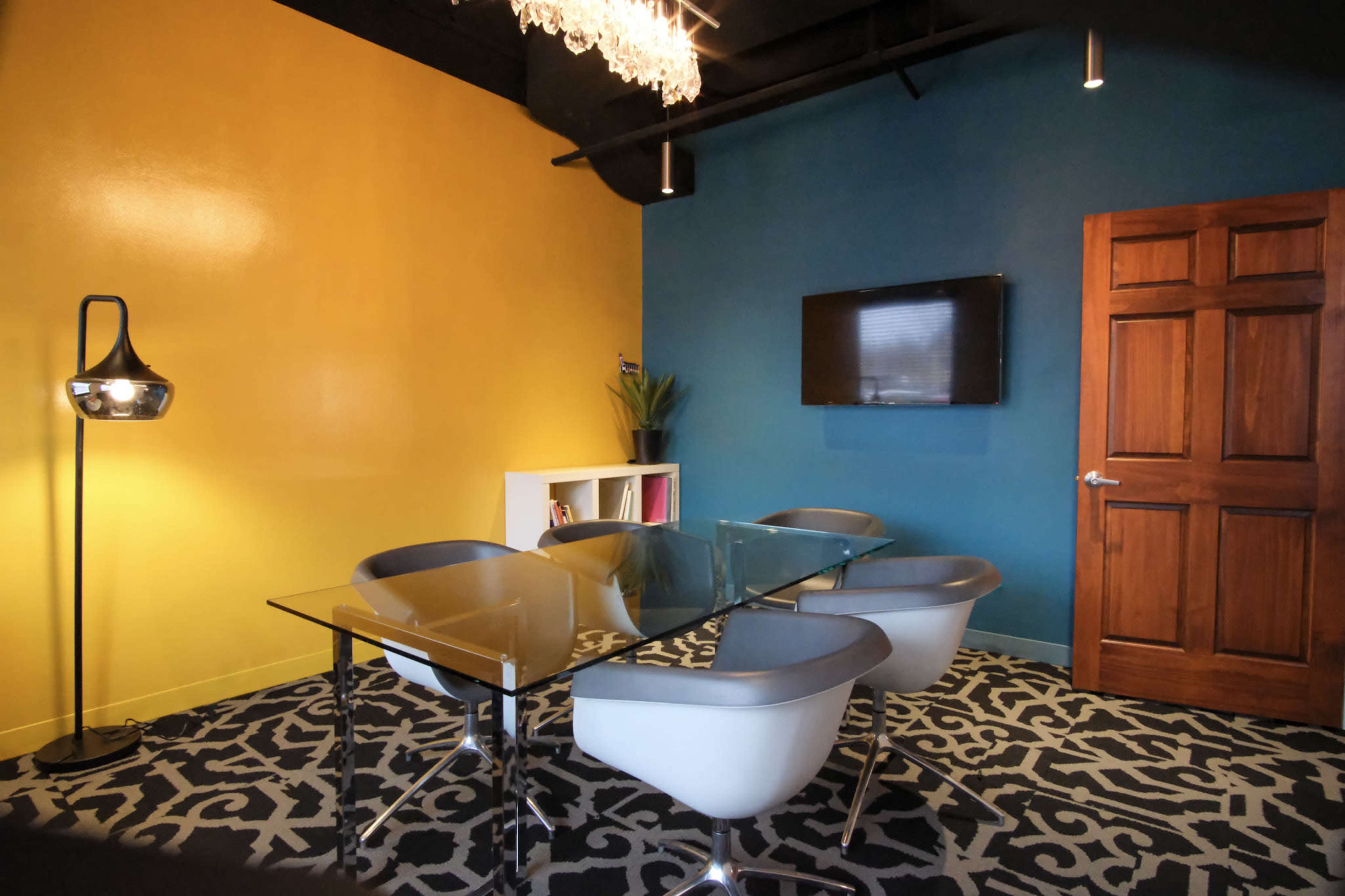 Beautifully Designed Private Meeting Space for 3 Image in , GENEVA, IL