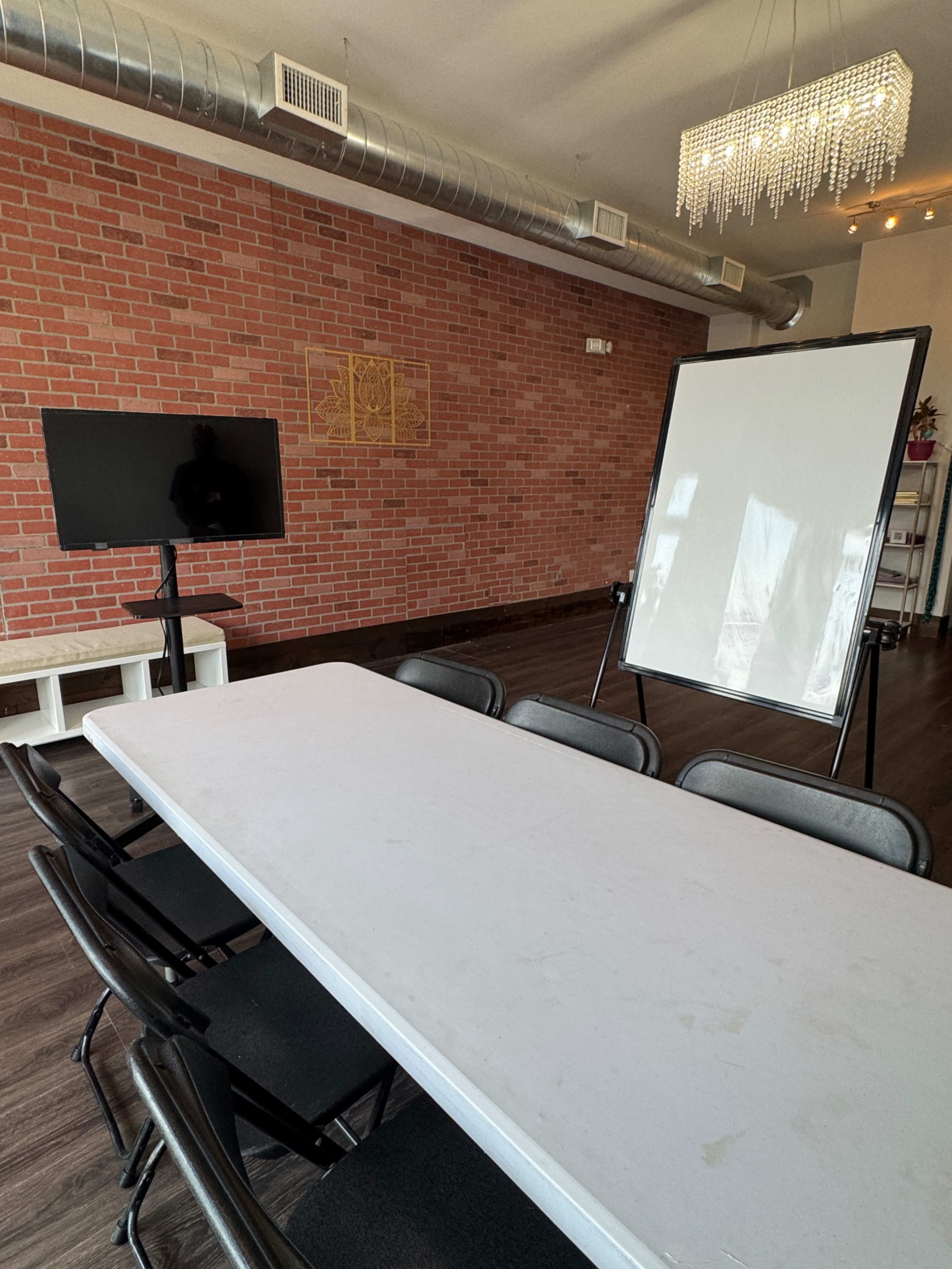 Quaint yoga studio and event space Image in Washington Township, Grandview, MO