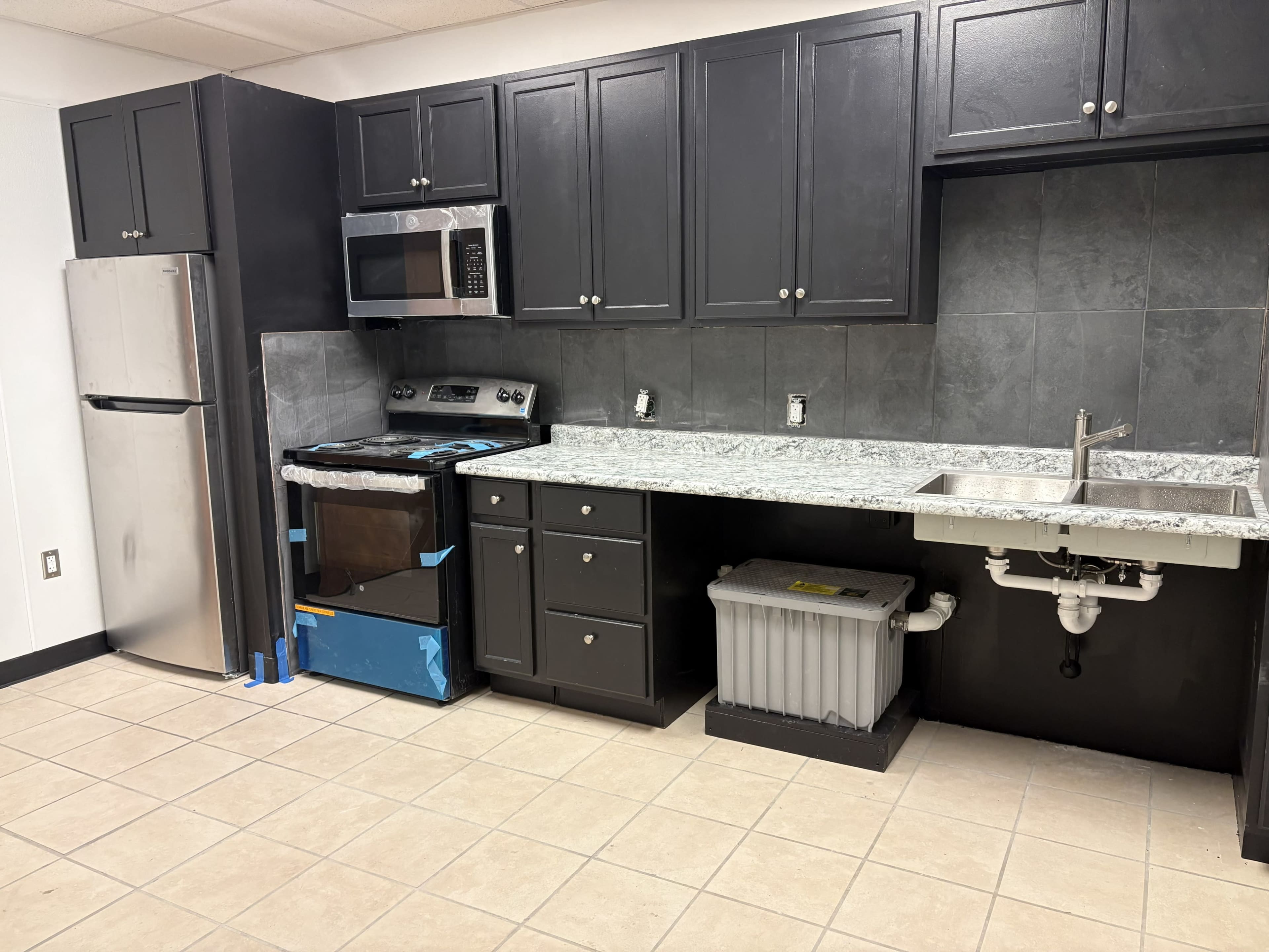 Modern, minimalist space located on the border of Tallmadge and Akron Image in Tallmadge, Tallmadge, OH