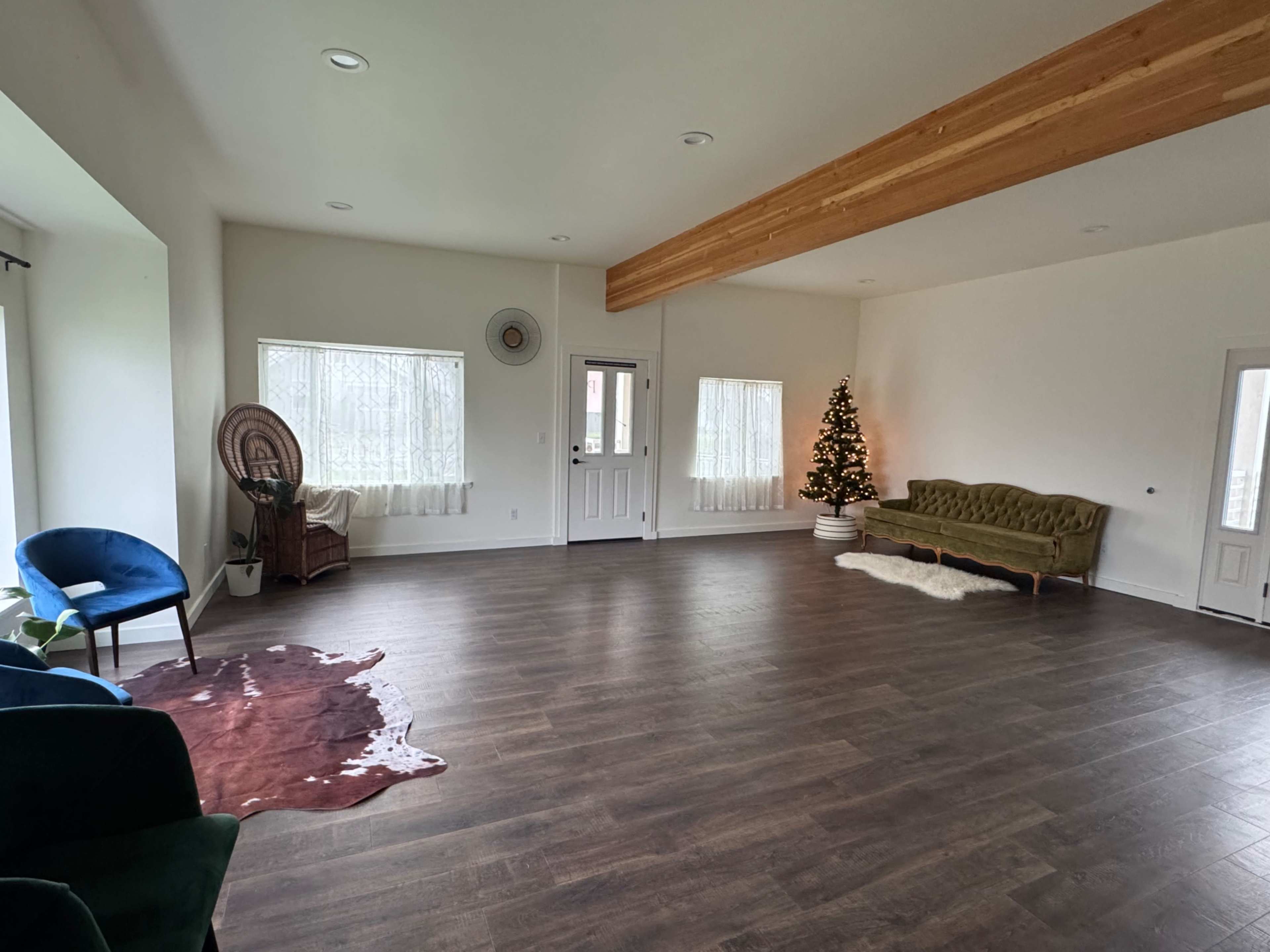 Pre styled Photography Studio Image in Sedro-Woolley, Sedro Woolley, WA