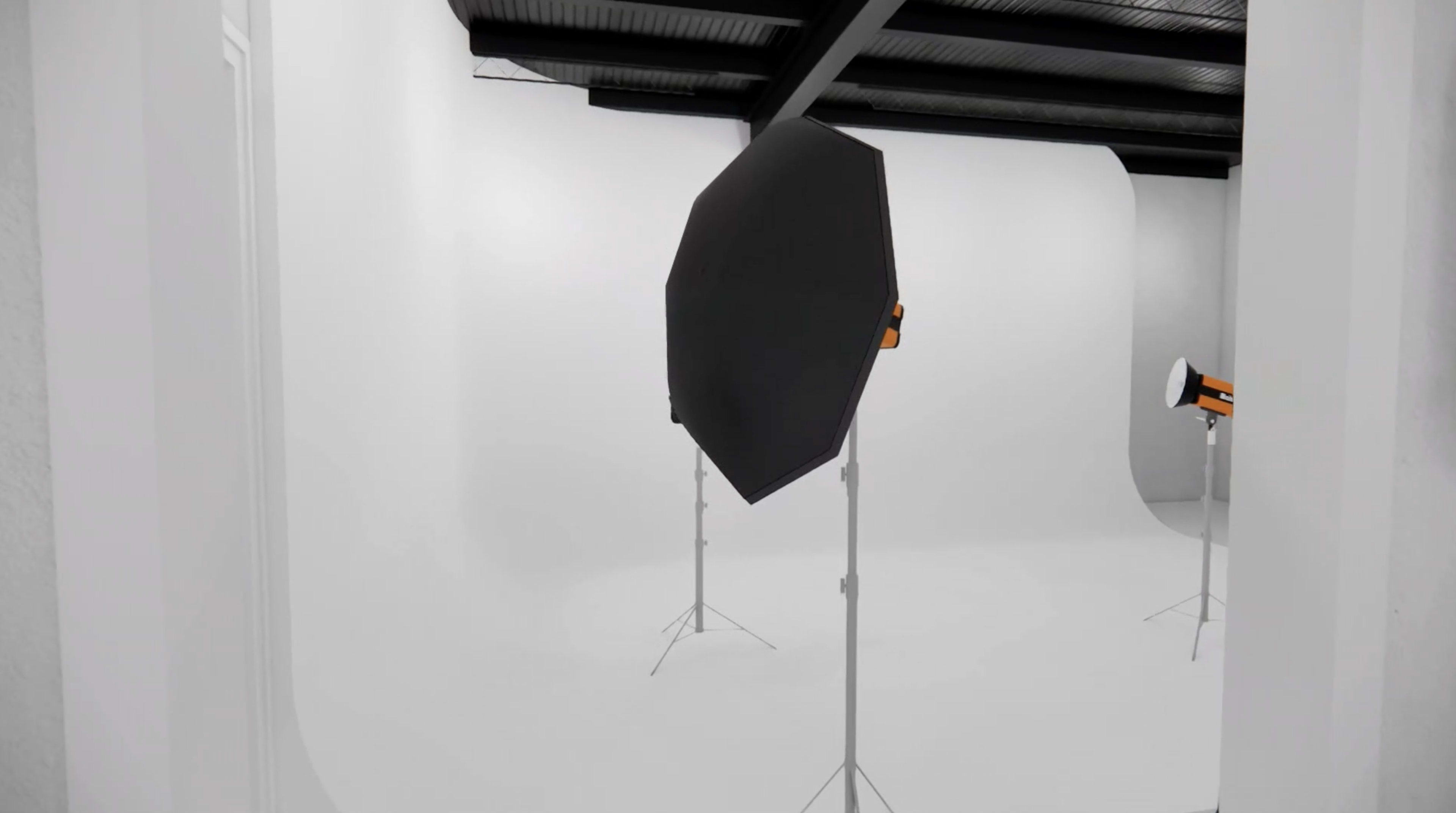 Modern Photo Studio - Room 2 Image in Second Ward, Houston, TX