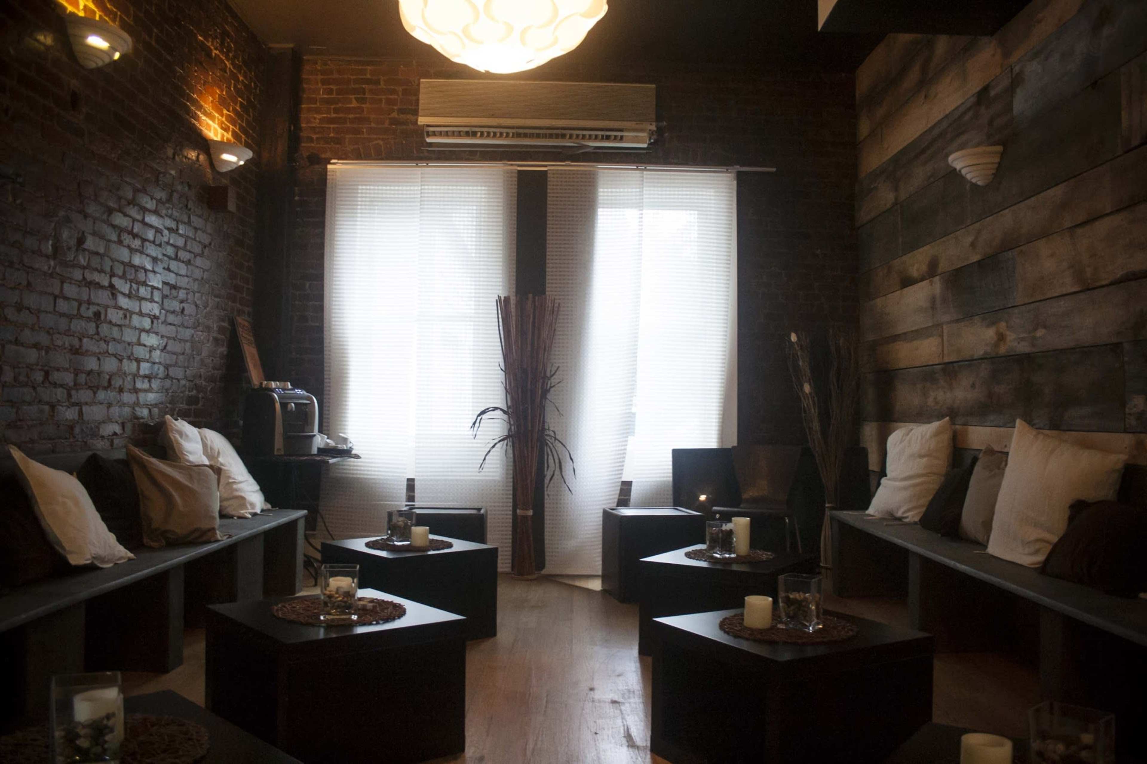 Pelham Restuarnt with Patio and Lounge- Cool, hip space for private events Image in Pelville, pelham, NY