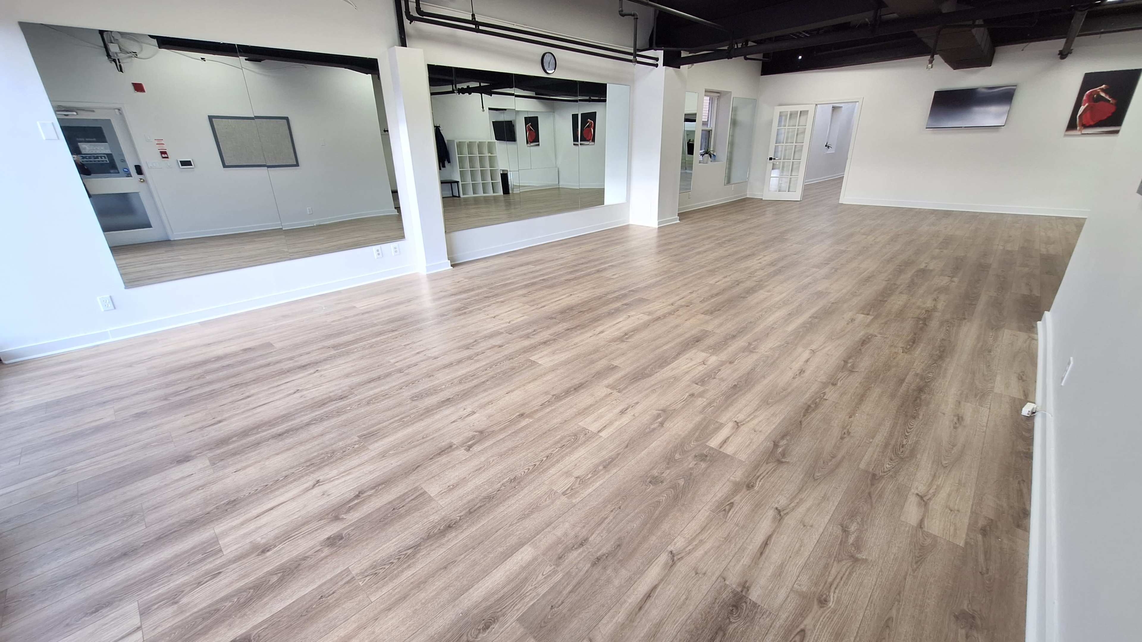 Brand New Dance Studio Rentals at Yonge & Eglinton Image in Davisville Village, Toronto, ON