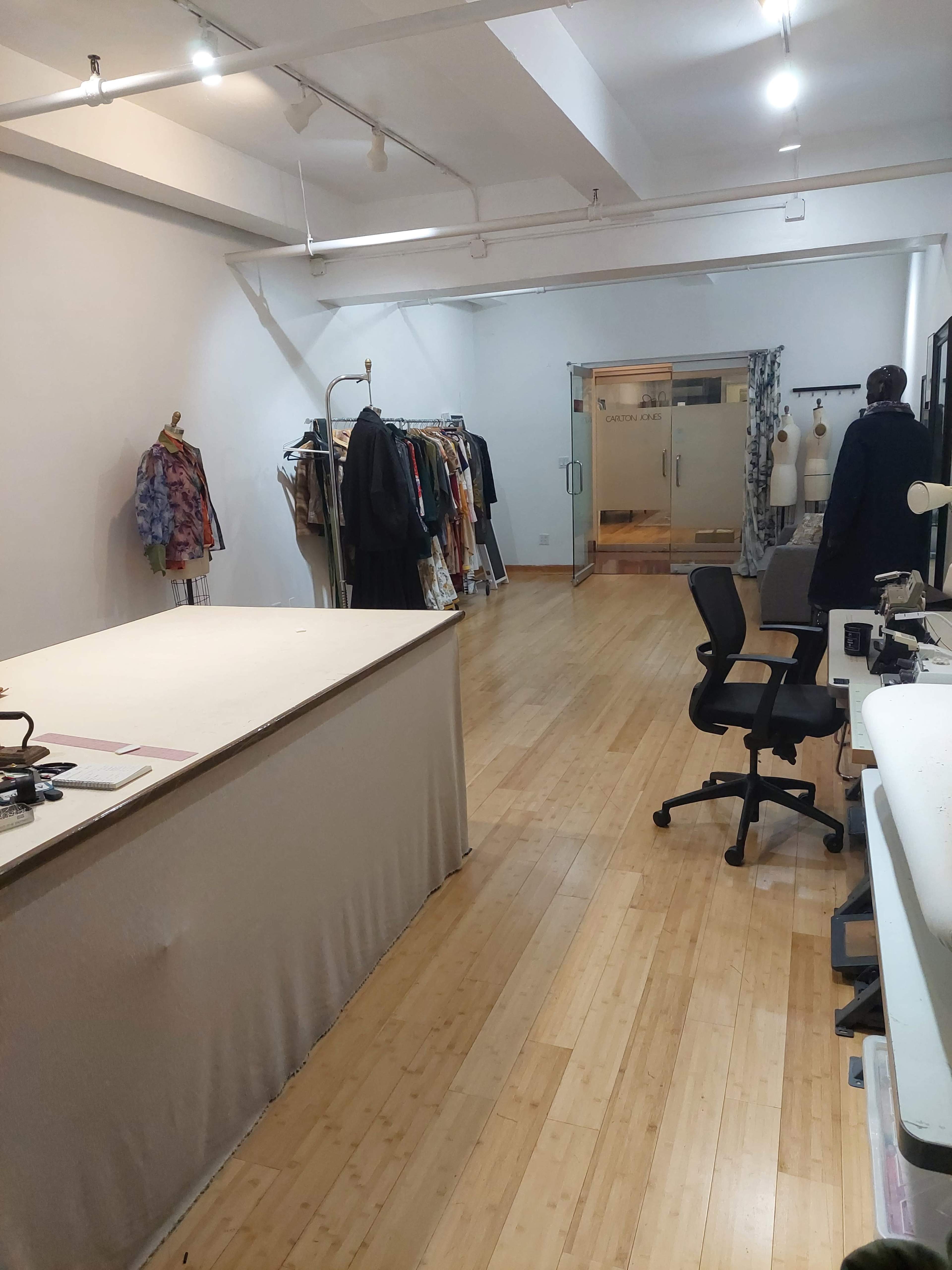 SEWING AND DESIGNER STUDIO Image in Midtown Manhattan, New york, NY