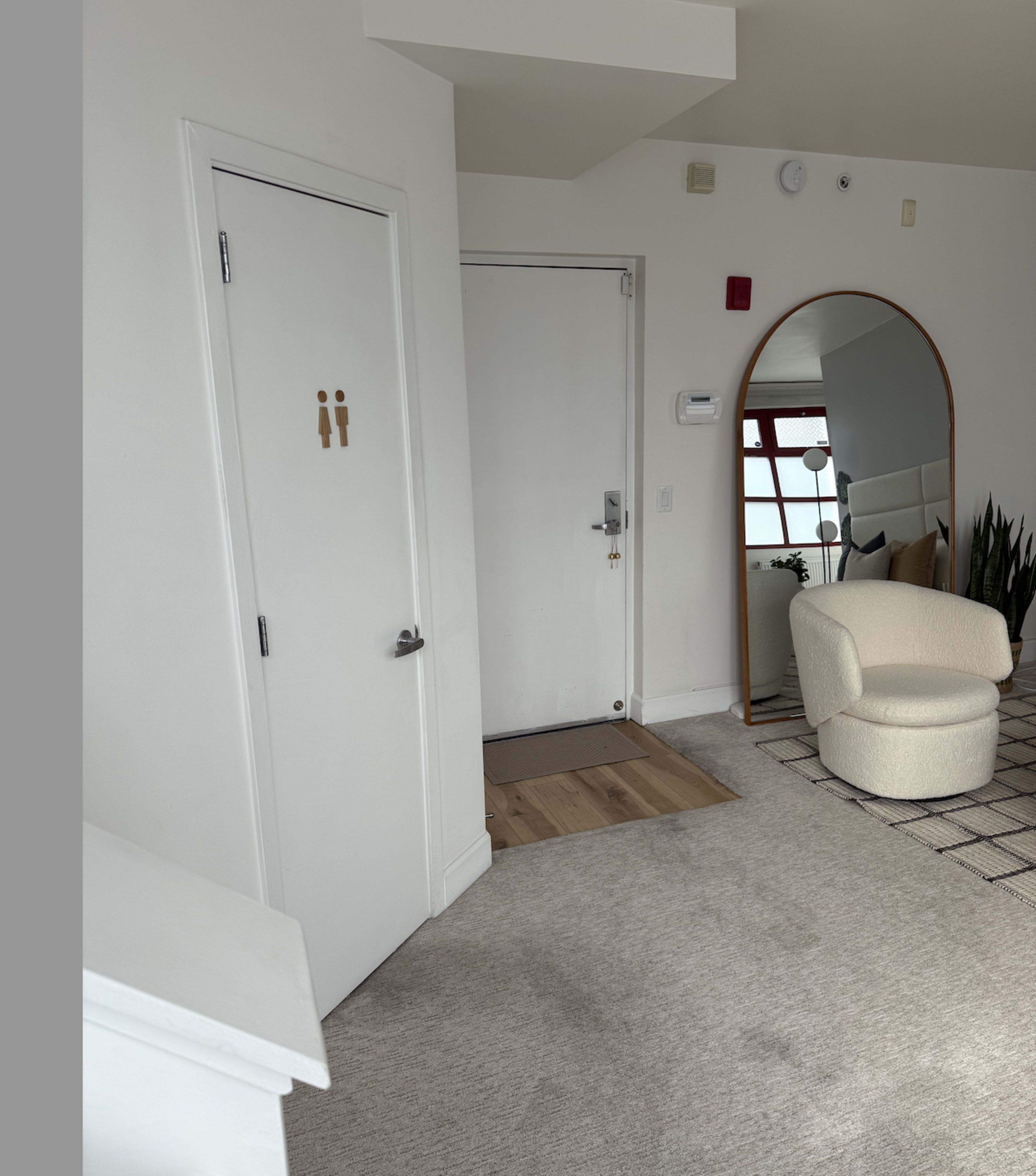 Downtown SOMA Japandi Style Loft for Family Dinners and Conference Room Use Image in China Basin, San Francisco, CA