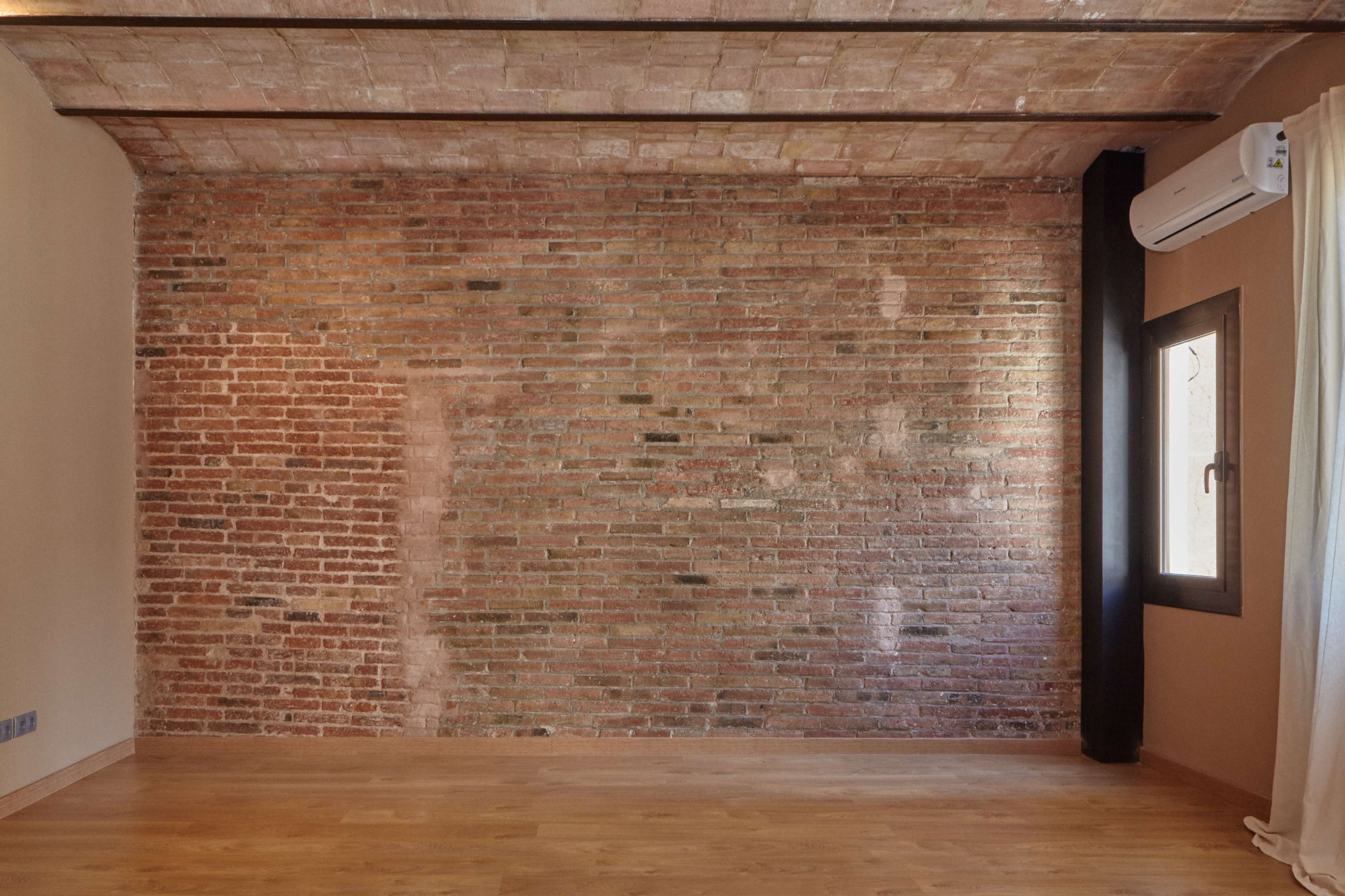 Precioso espacio en Enric Granados, el centro de Barcelona Image in L'Antiga Esquerra de l'Eixample, Barcelona, B