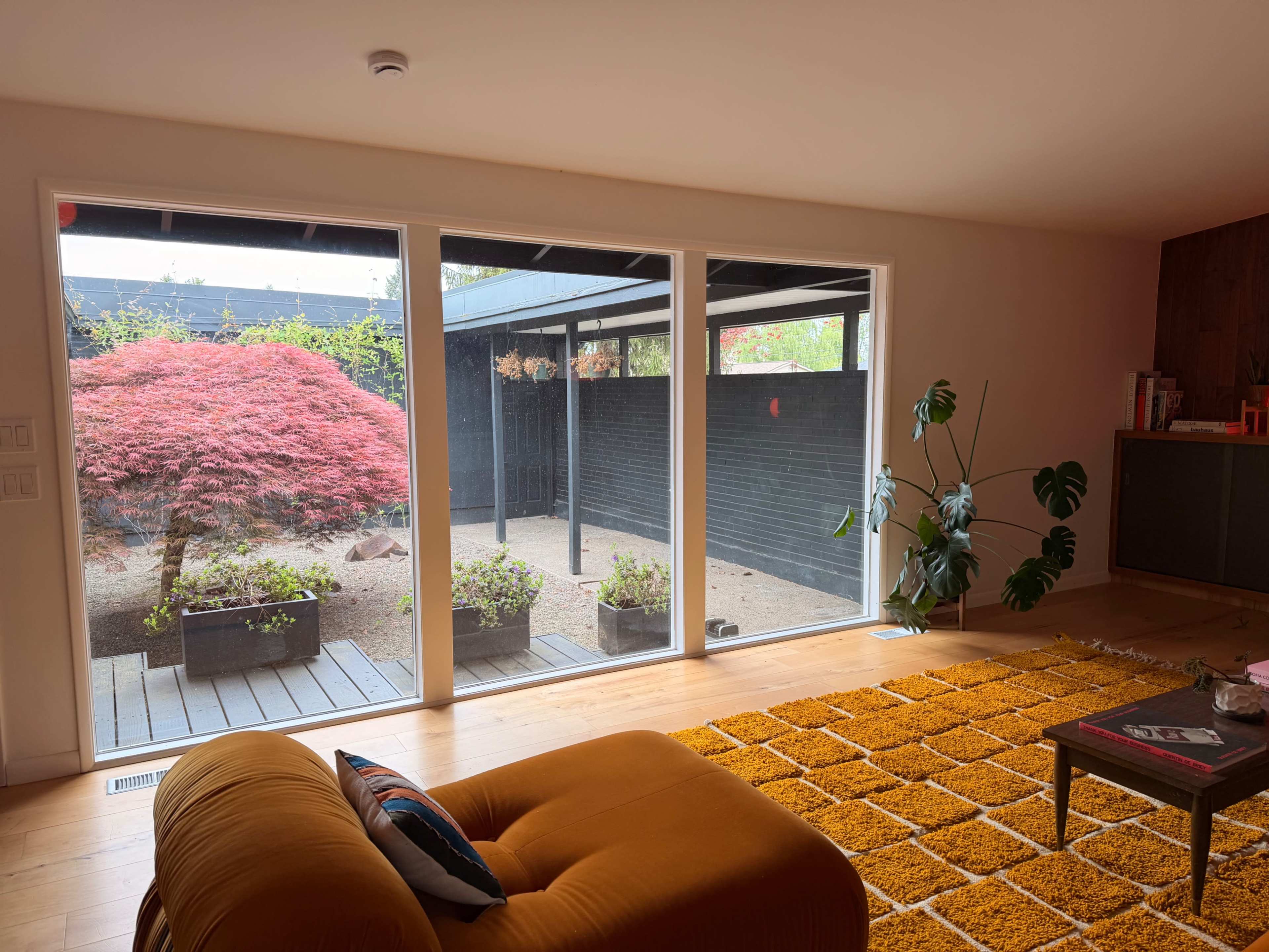 MCM Custom Ranch Image in Northeast Portland, Portland, OR