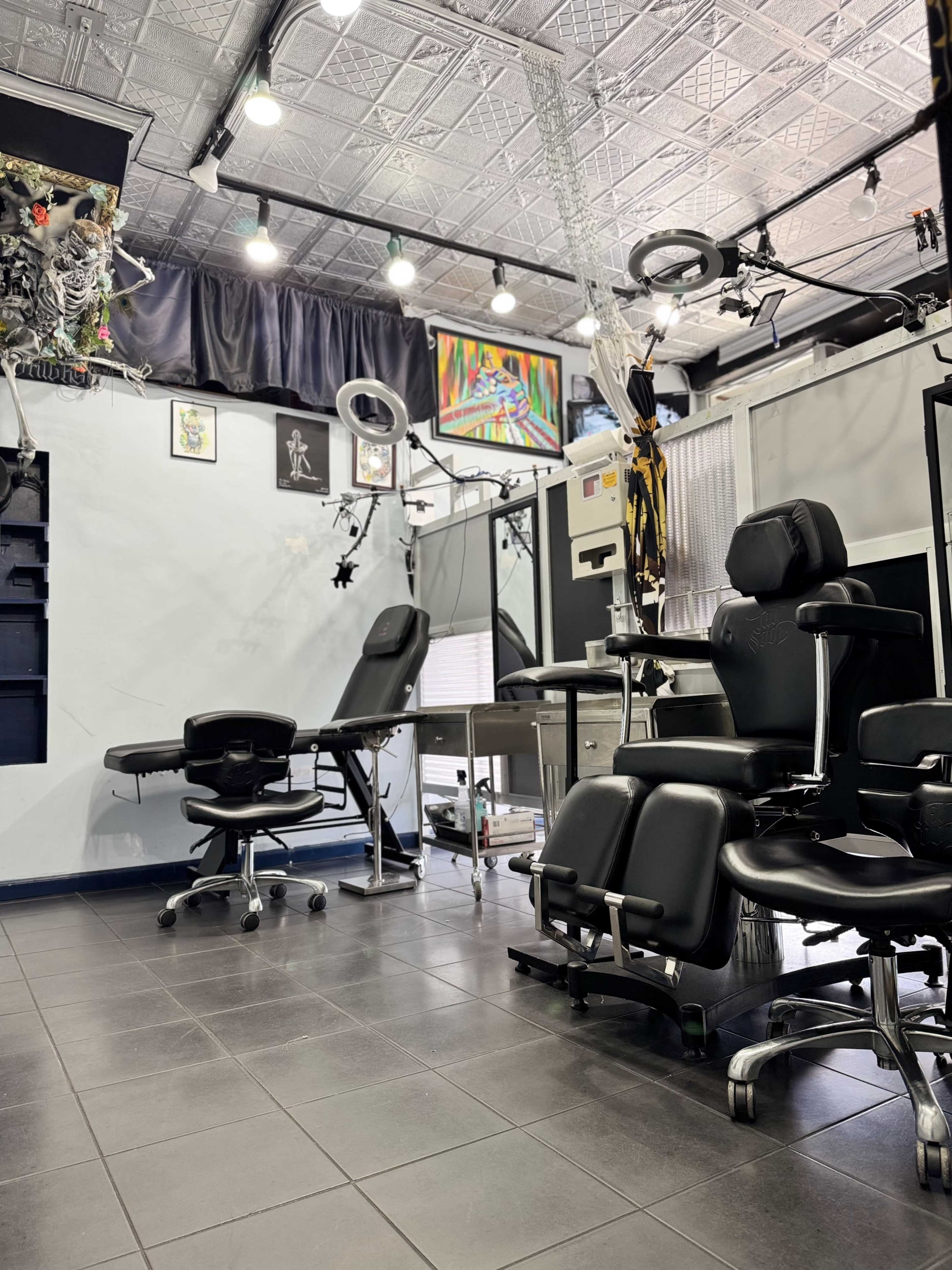 fully equipped studio for rent Image in Astoria, Long Island City, NY