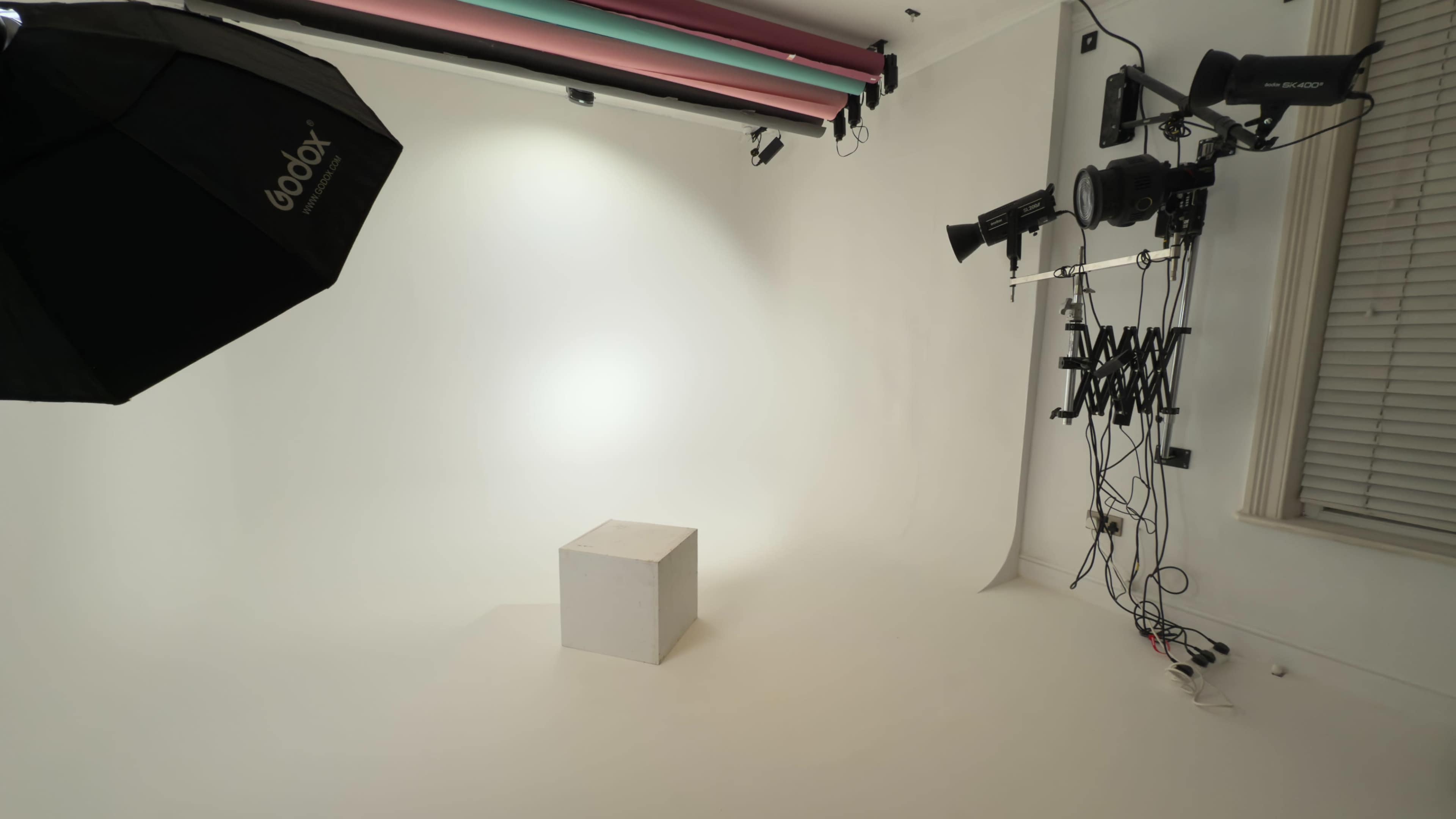 photo shoot studio in north london Image in North Finchley, london, ENG