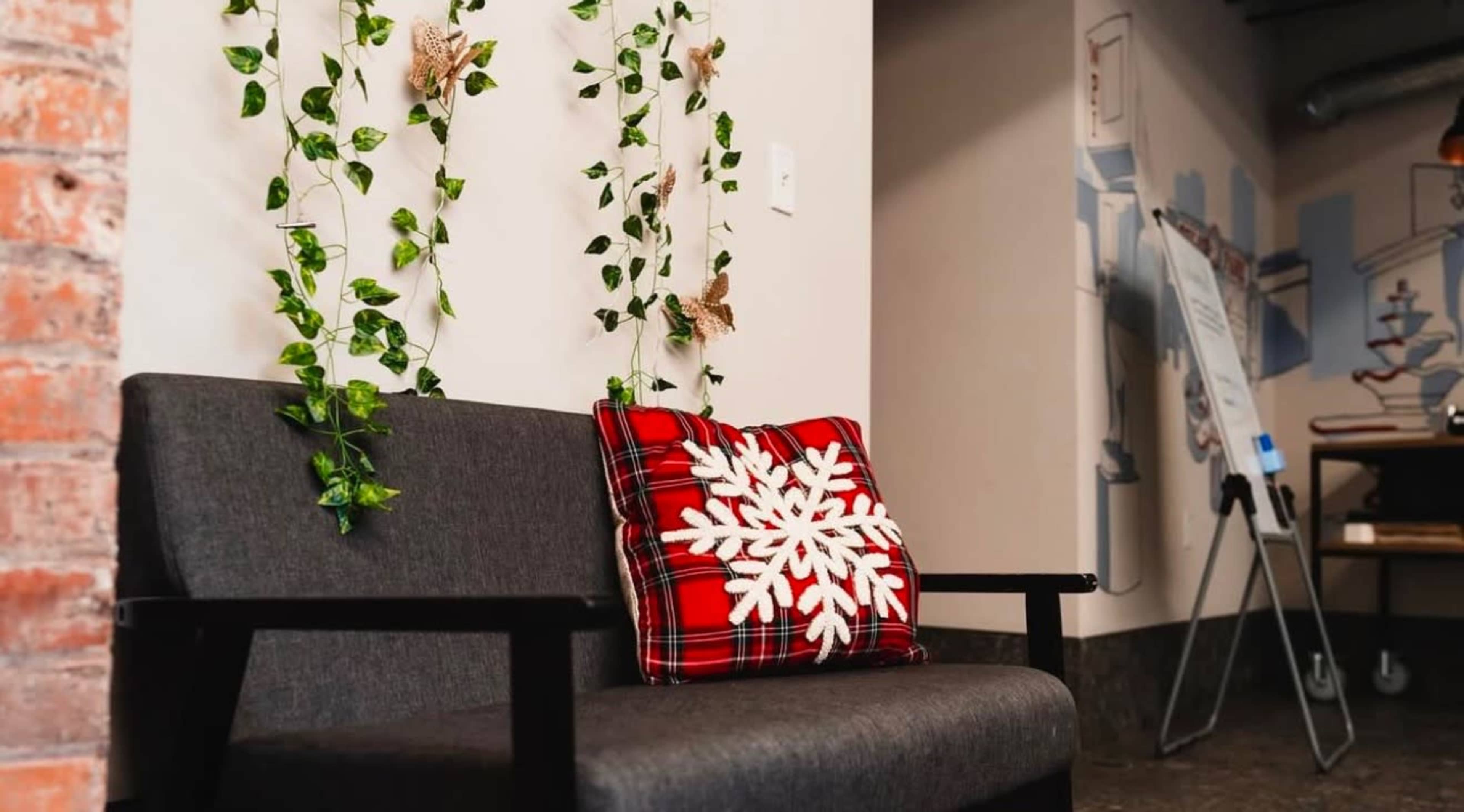 Private Multi-Purpose Conference Room Space Attached to Coffee Shop Image in Indian Lake East, Worcester, MA