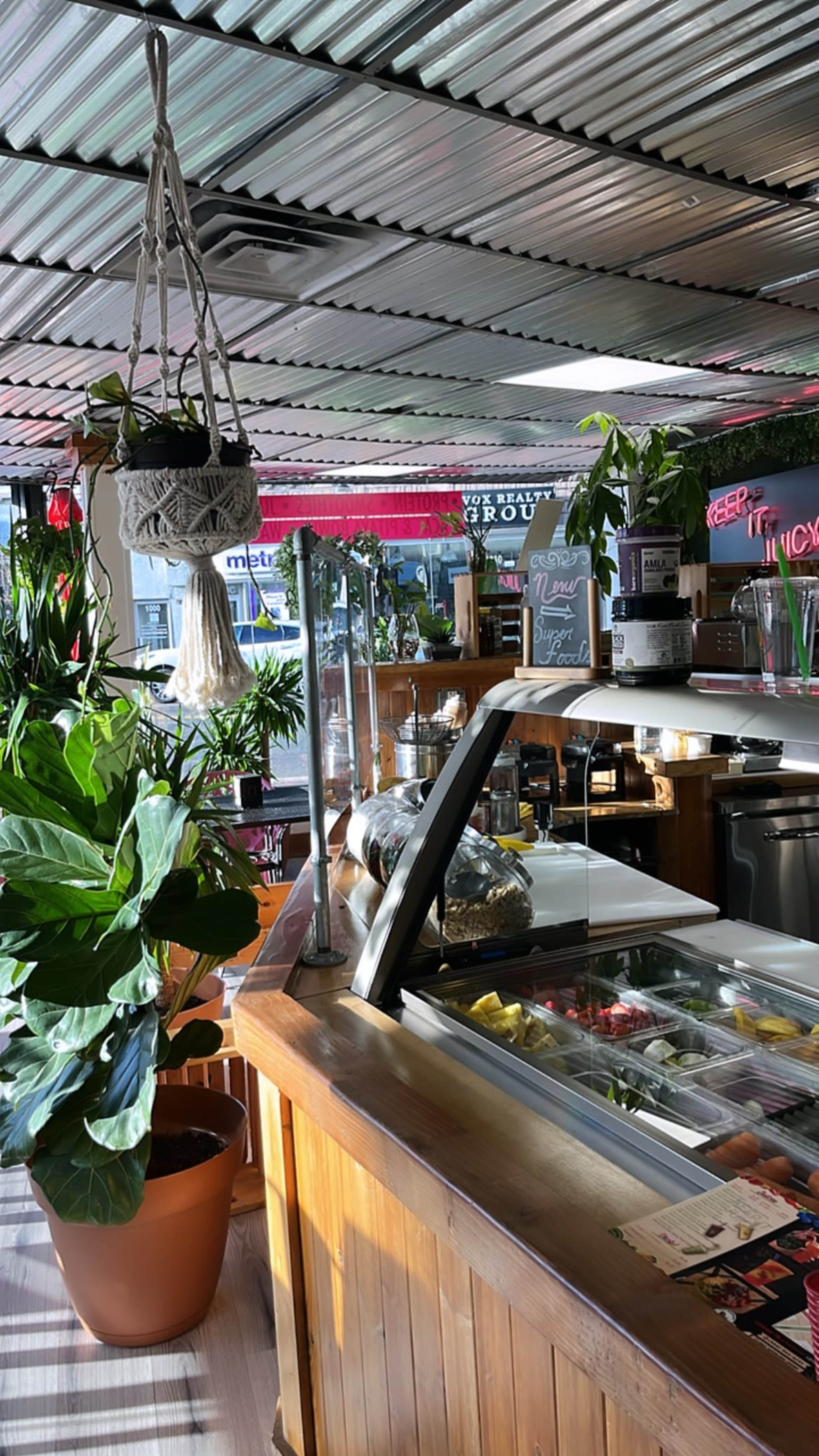 Charming Café Space with Corner Juice Bar 300 degree view Image in Union, Union, New Jersey