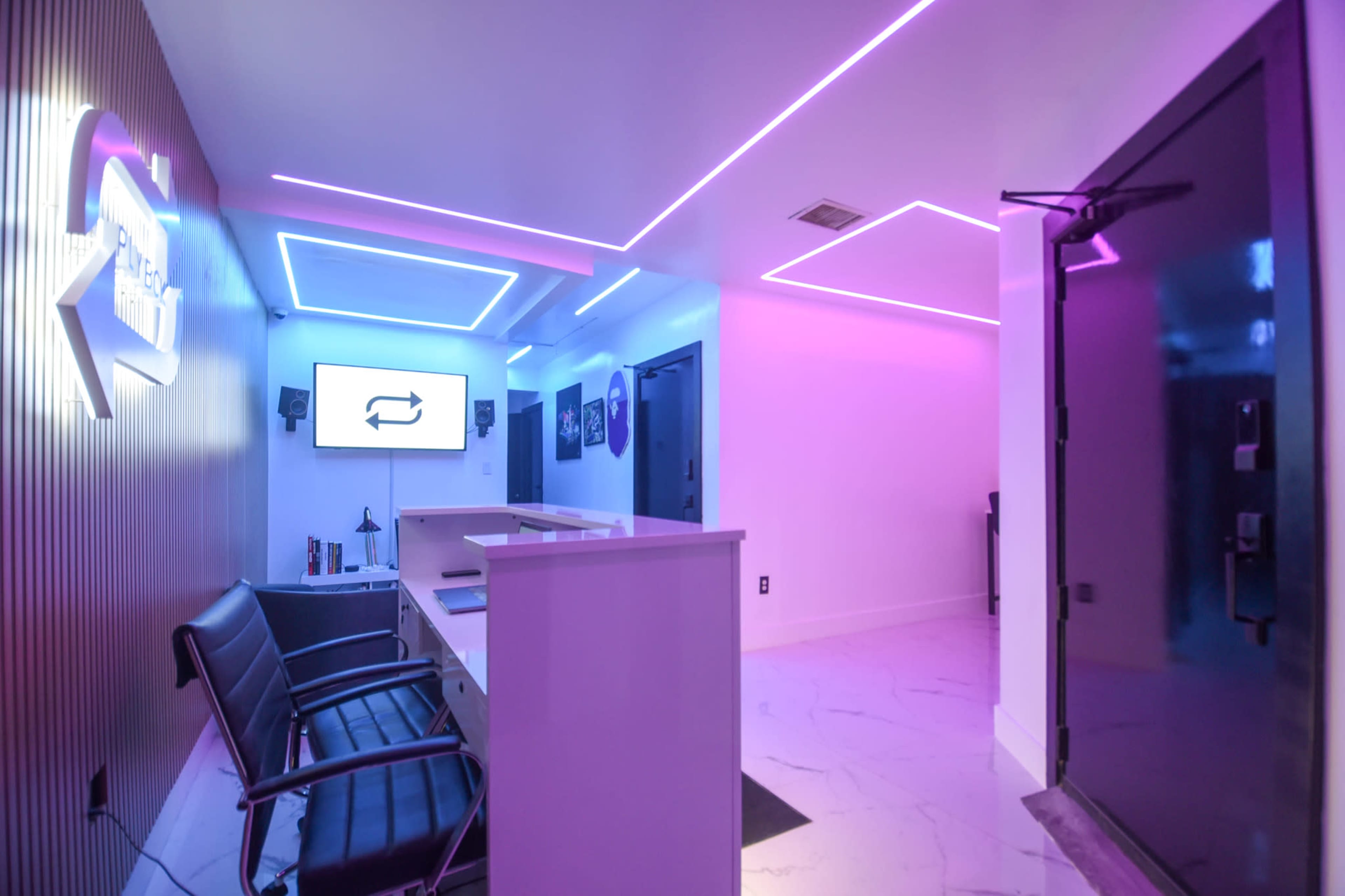 20x Platinum Recording Studio Image in North Miami, North Miami Beach, FL