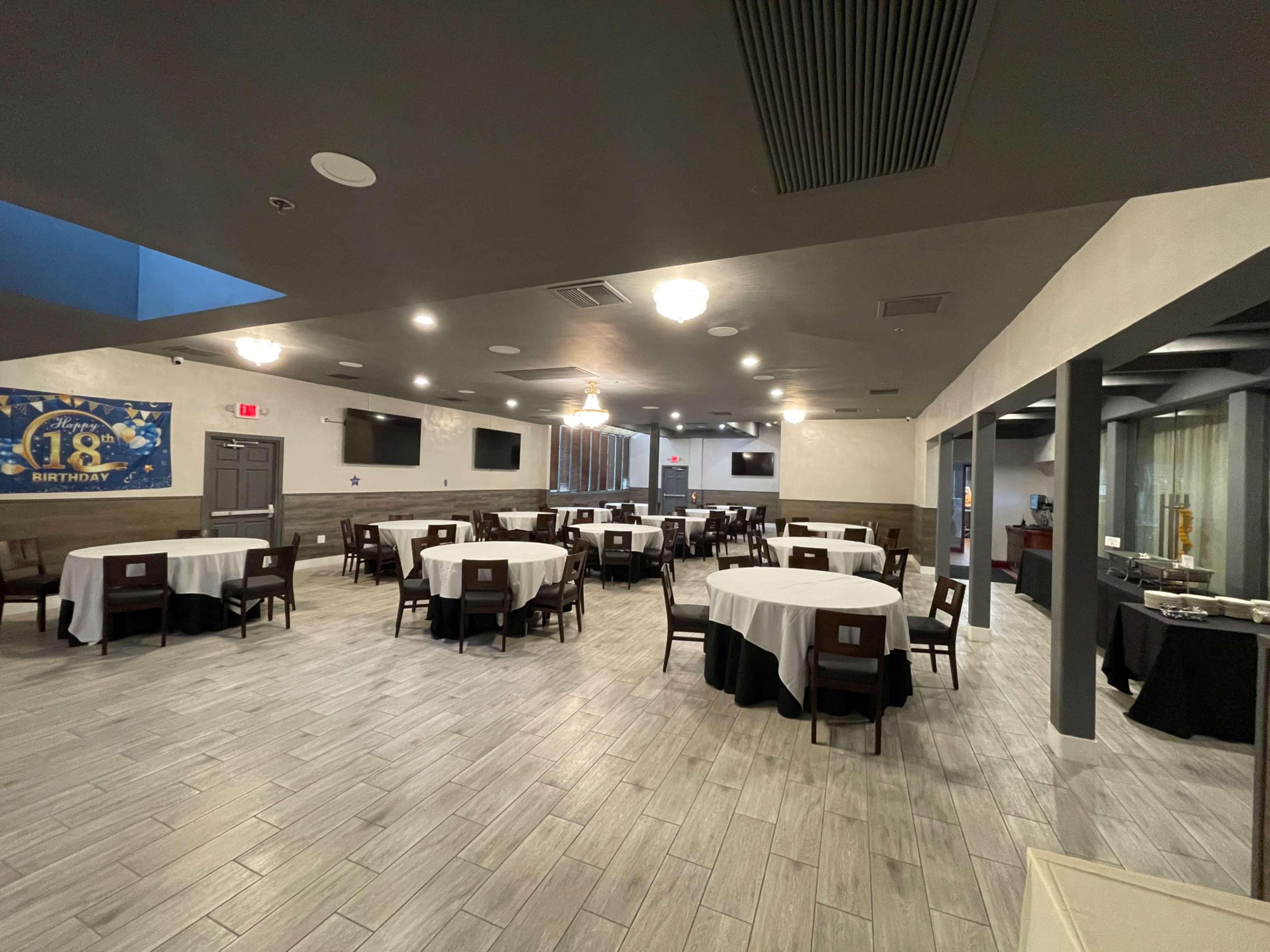 Sapphire Banquet in prime San Diego location Image in Rancho Bernardo, San Diego, CA