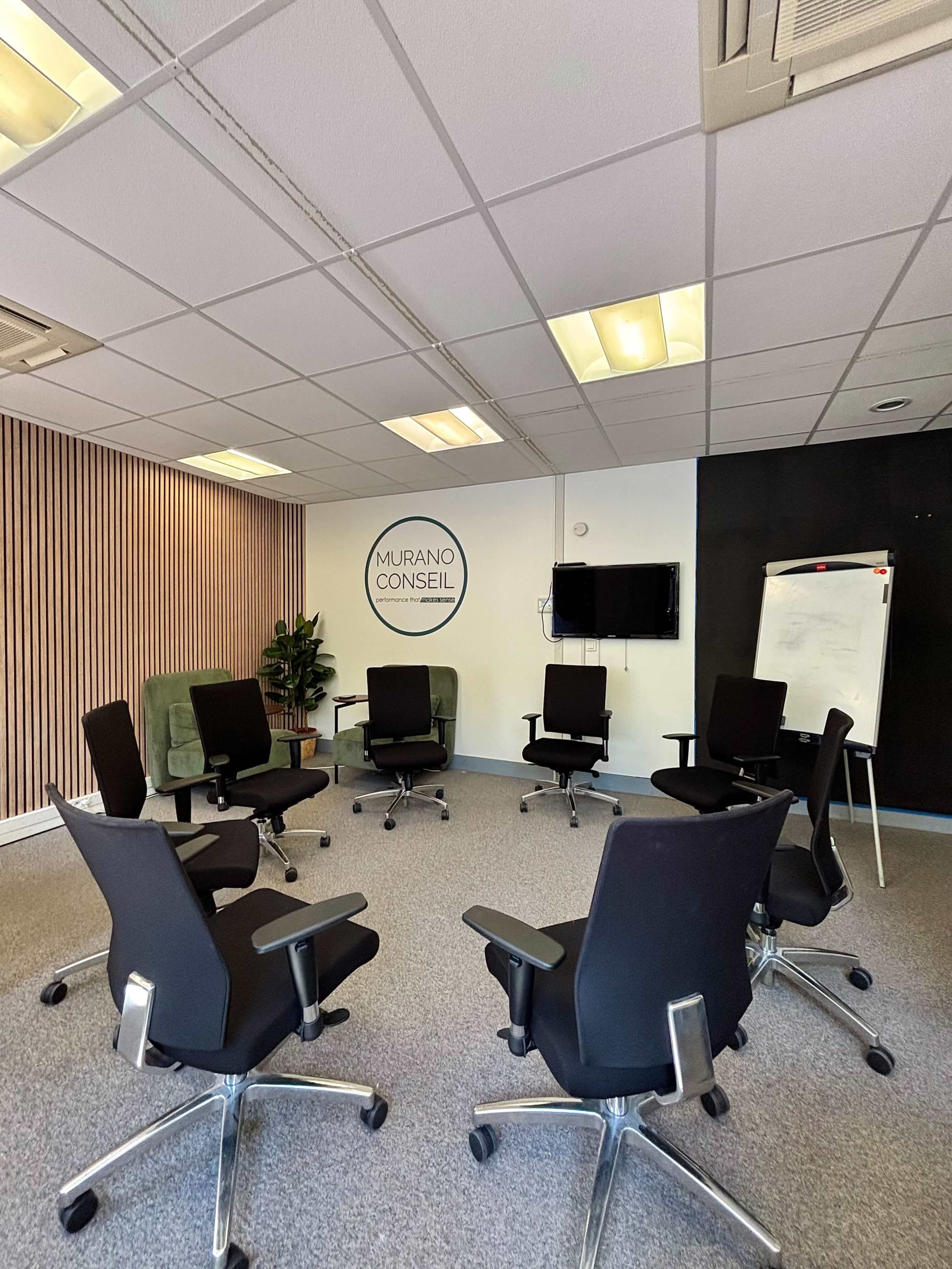 Modern Workspace Image in , Levallois