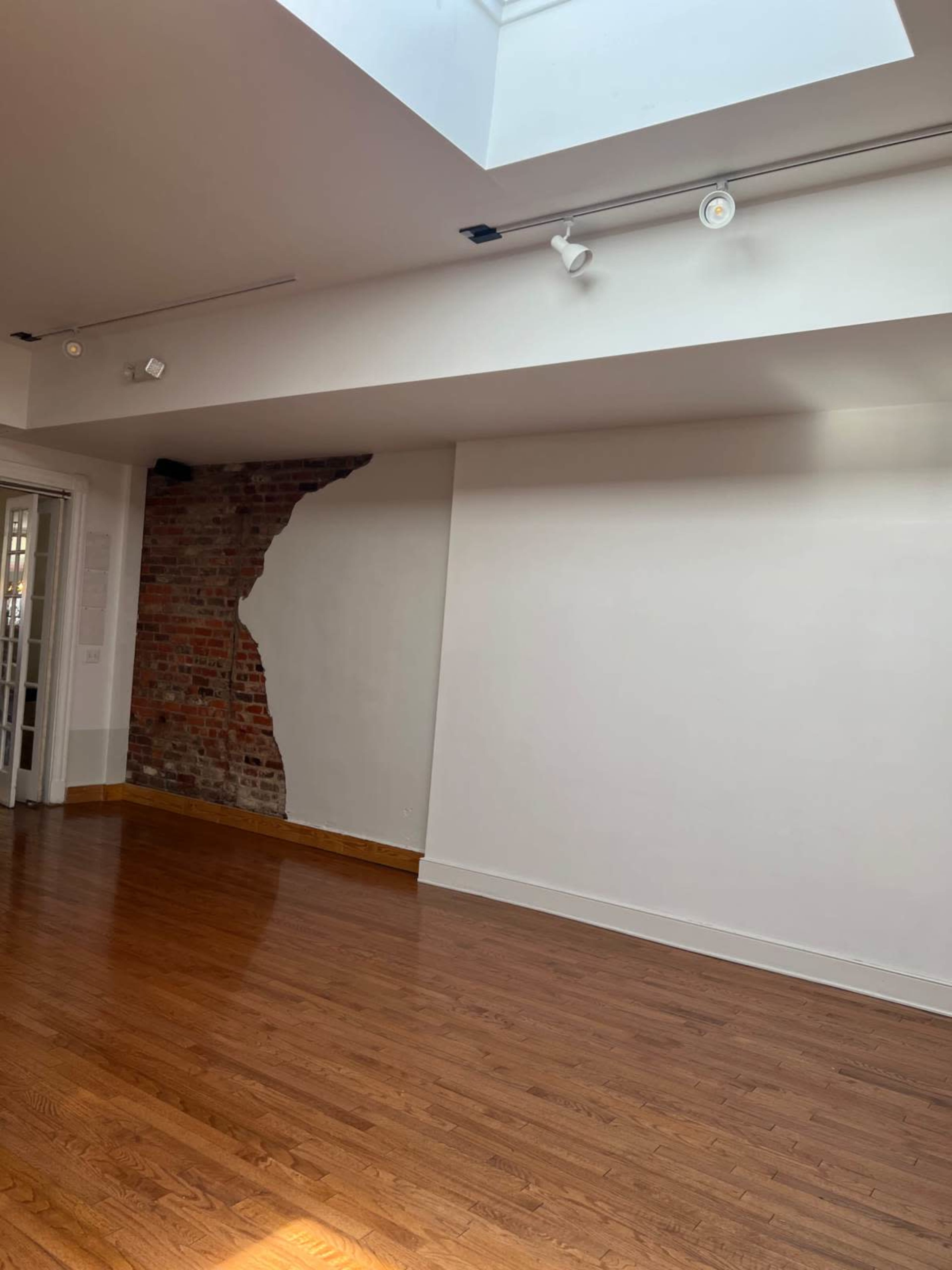 Downtown Natural Light Studio – Ideal for Dance, Events, Meetings & More Image in Downtown, Richmond, VA