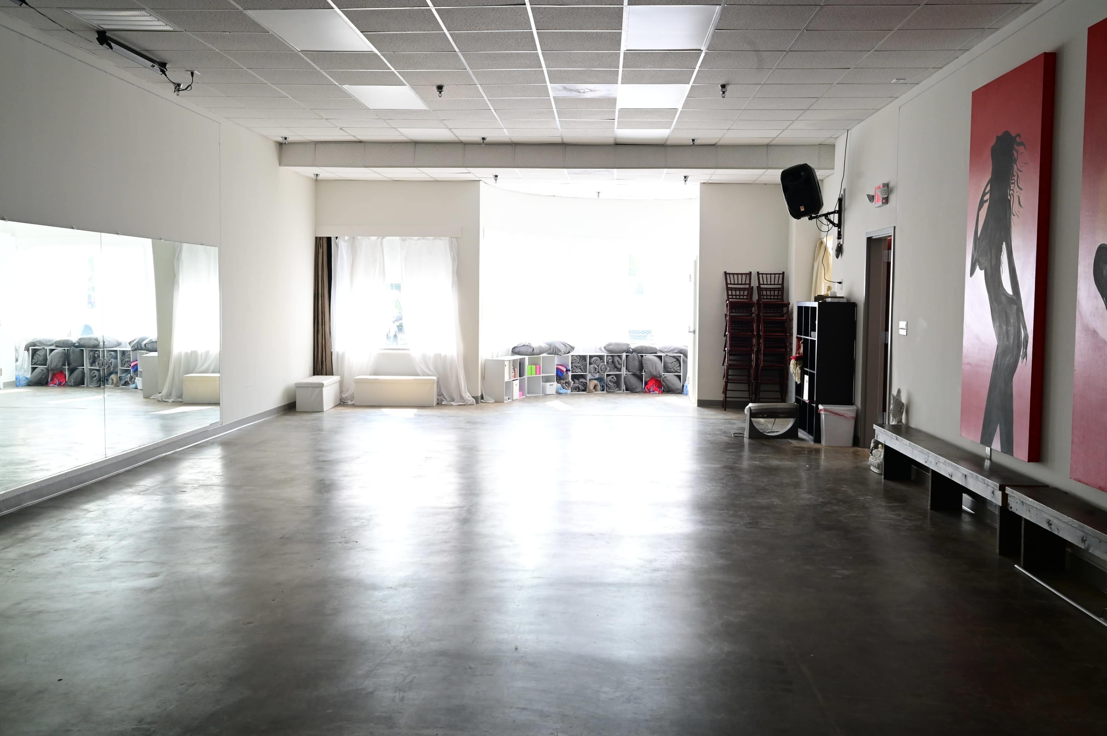 Studio Event Space Located Near Town Center Image in Northwest, Virginia Beach, VA
