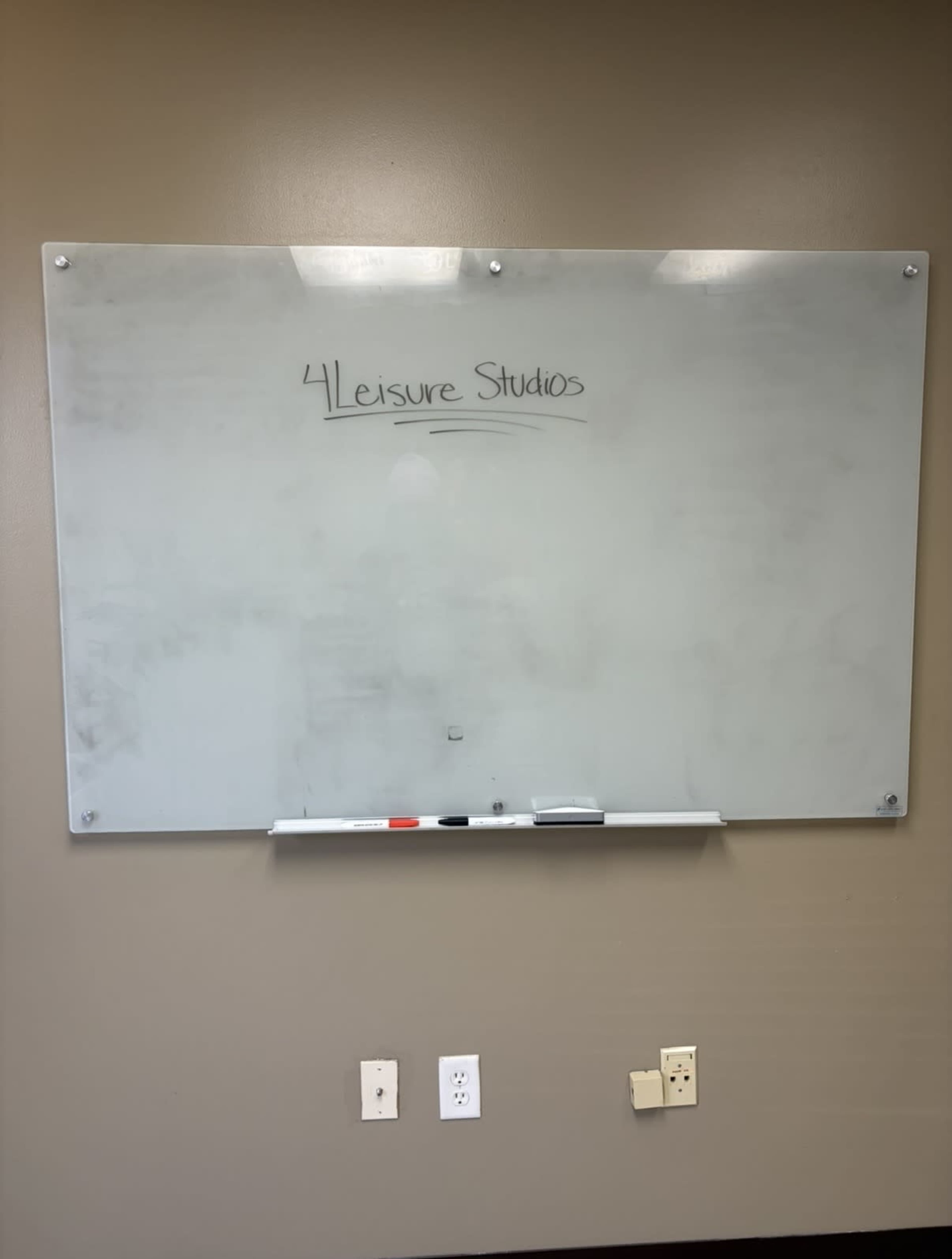 South Houston 2-in-1 Creative Workspace Image in Pearland, Pearland, TX