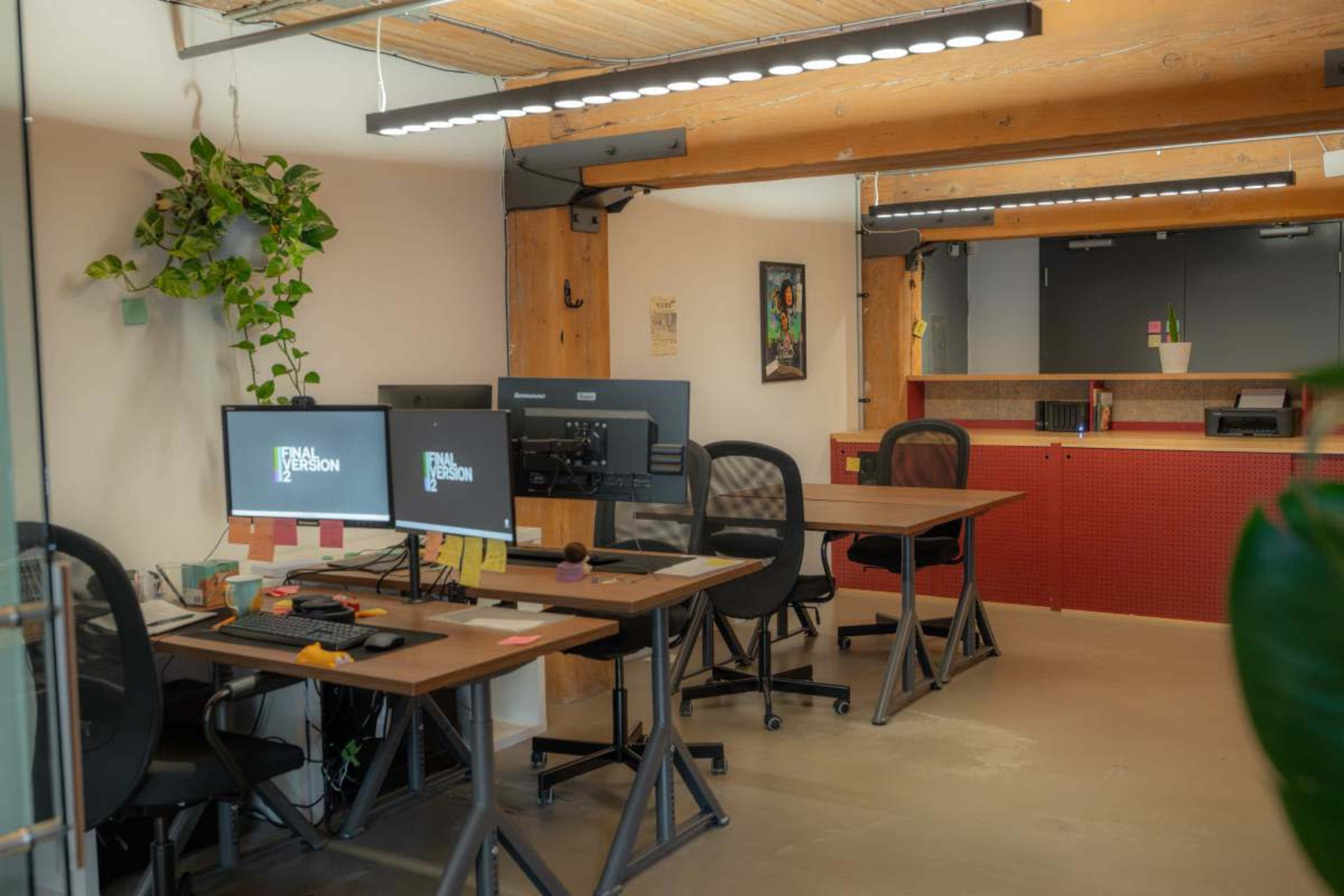 Railtown Heritage Creative Studio with Exposed Brick & Rustic Charm Image in Central Vancouver, Vancouver, BC