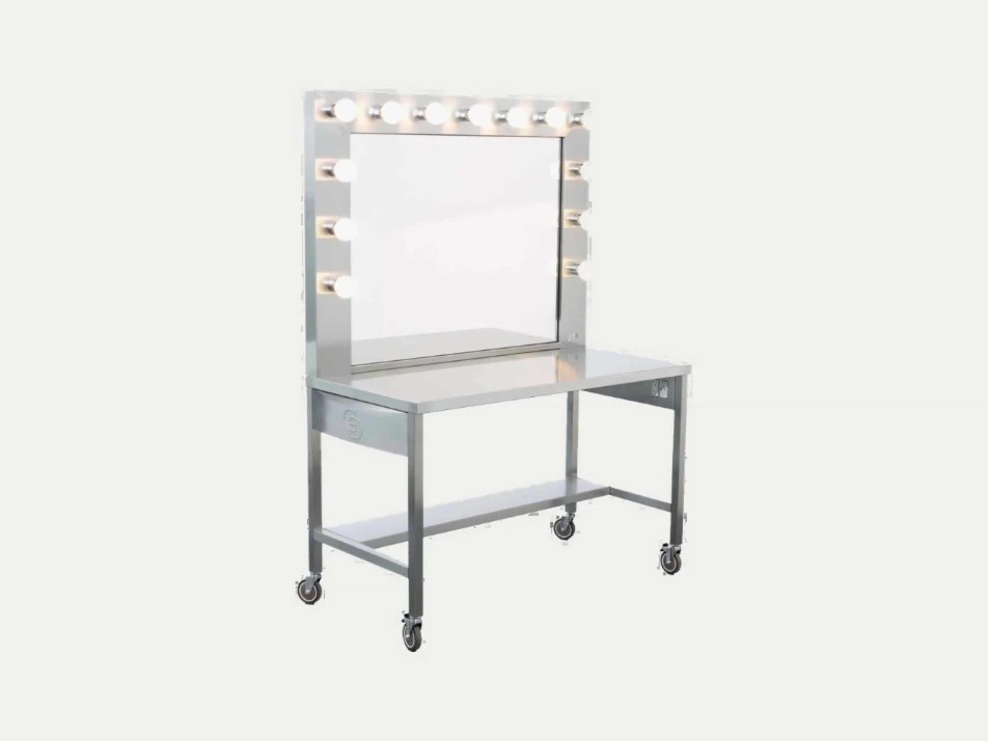 Additional Makeup Station