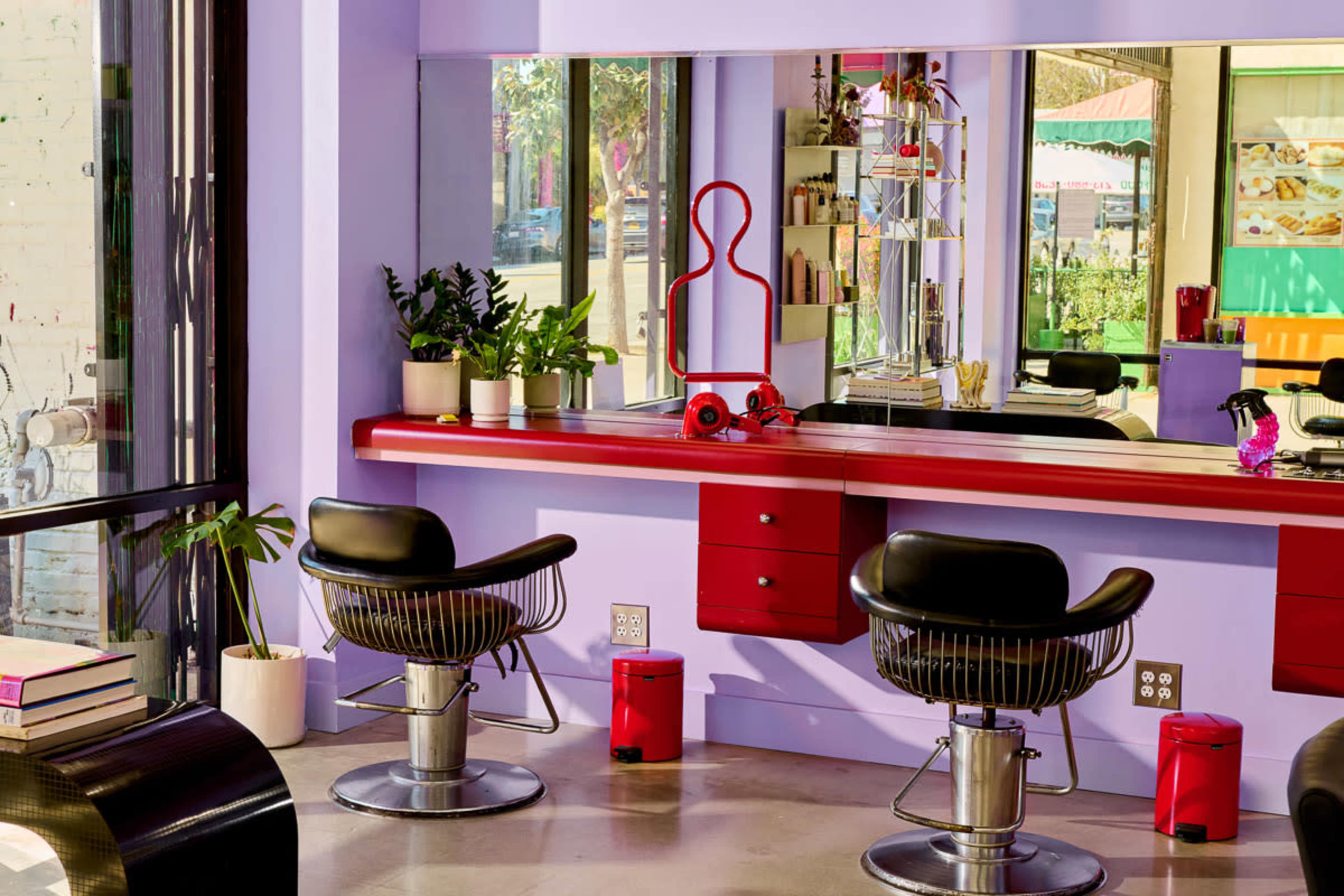 Memphis Modern Hair Salon with Lots of Light Image in Central LA, los angeles, CA