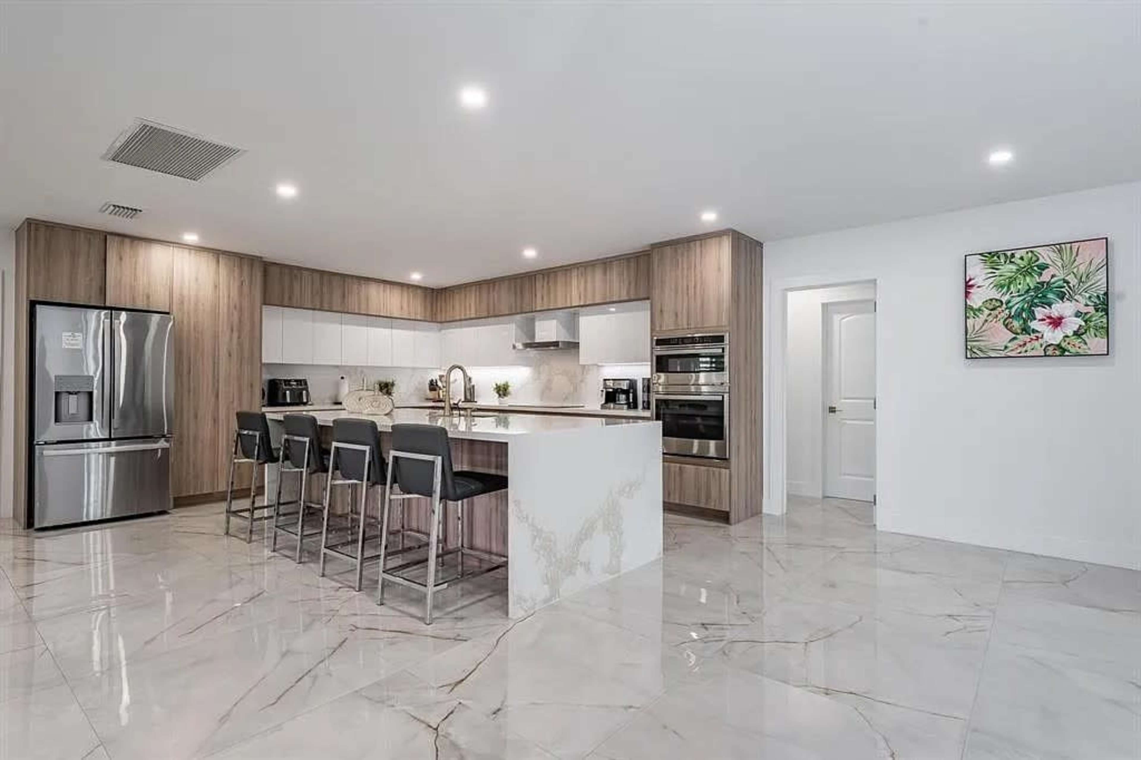 Large Luxury House with tons of Natural Light Image in Palmetto Bay, Palmetto Bay, FL