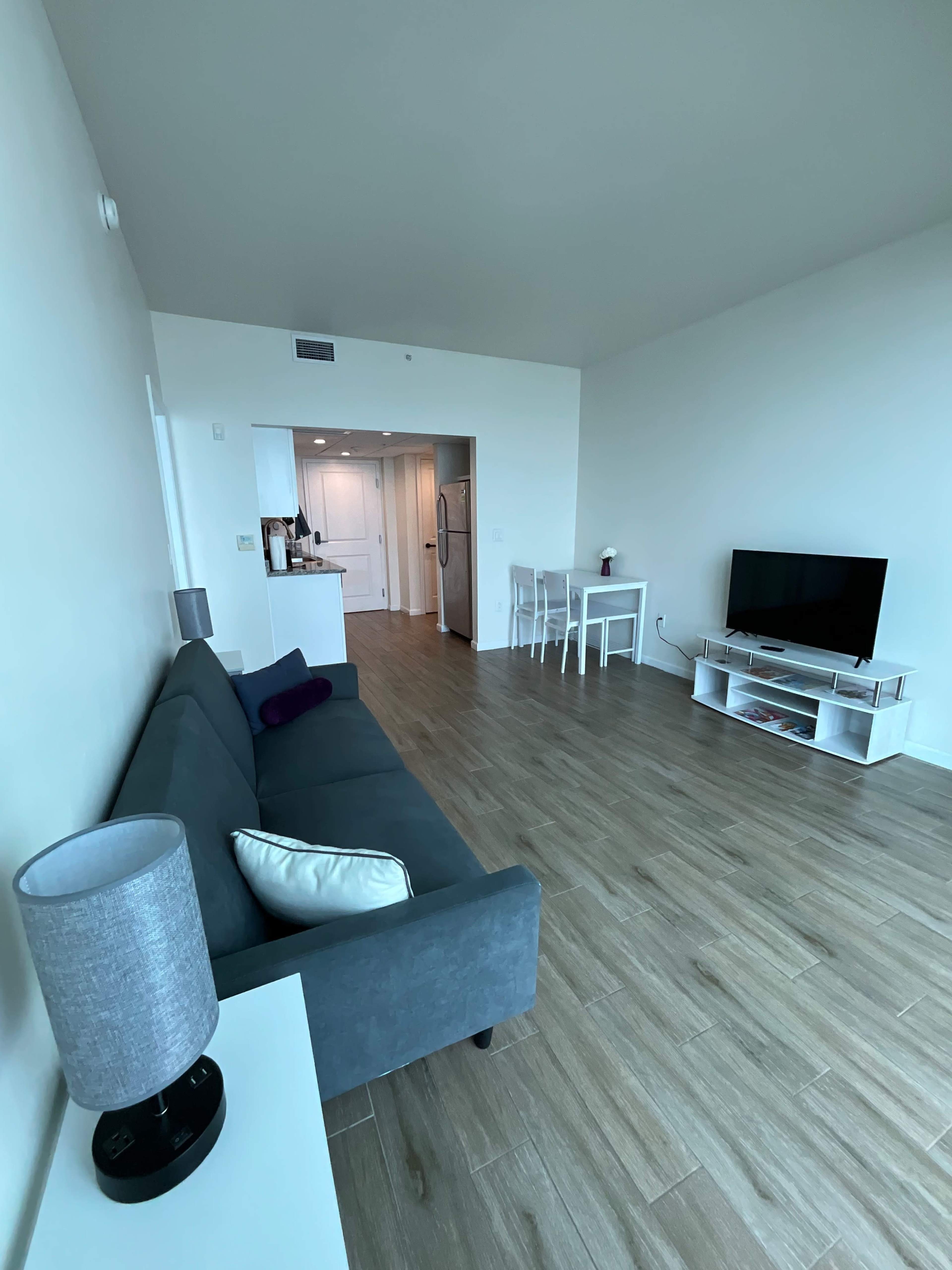 Bright Modern Waterfront Penthouse | Content Creator Friendly Image in Fort Myers, Fort Myers, FL