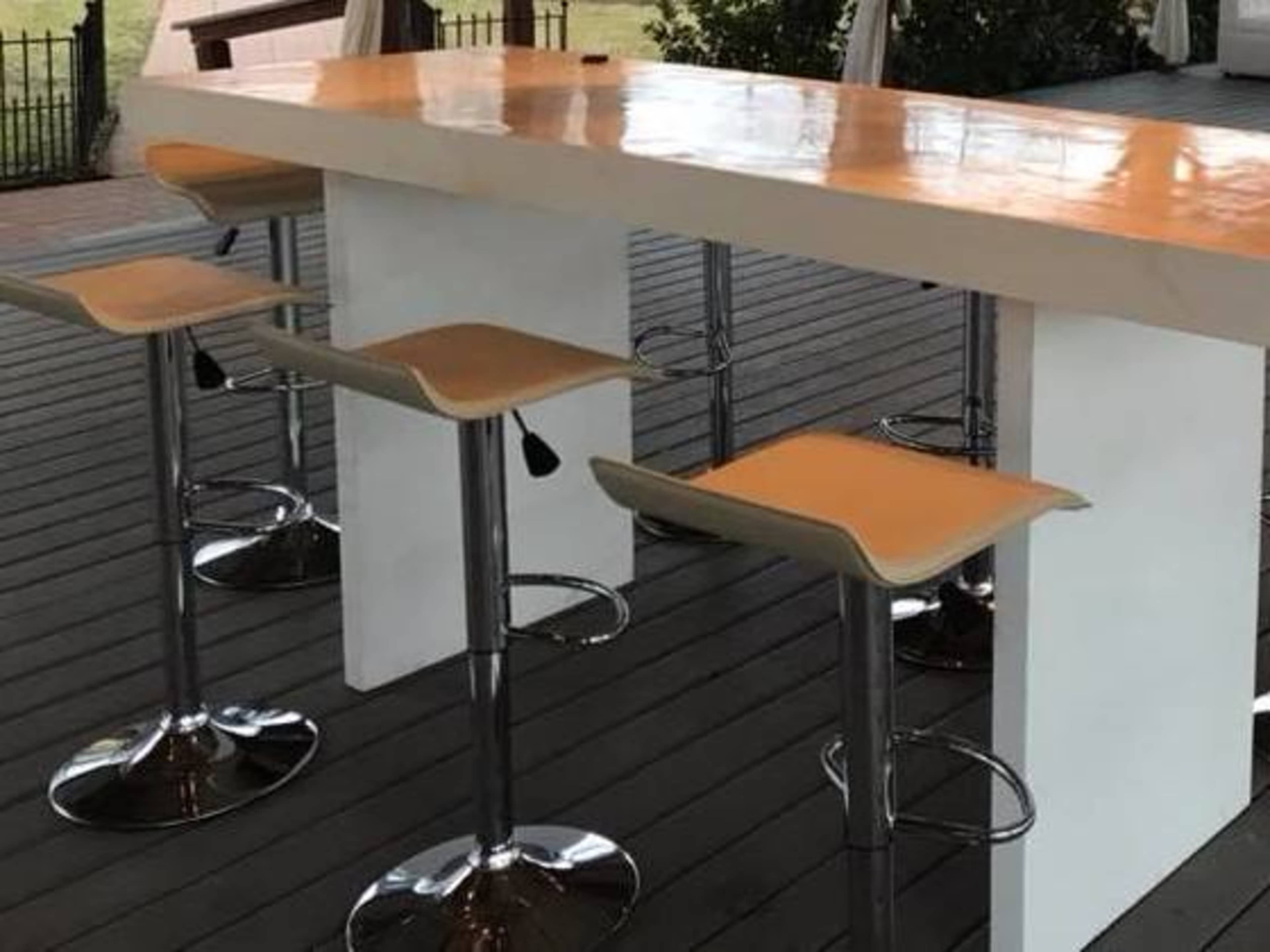 Banquet Table
