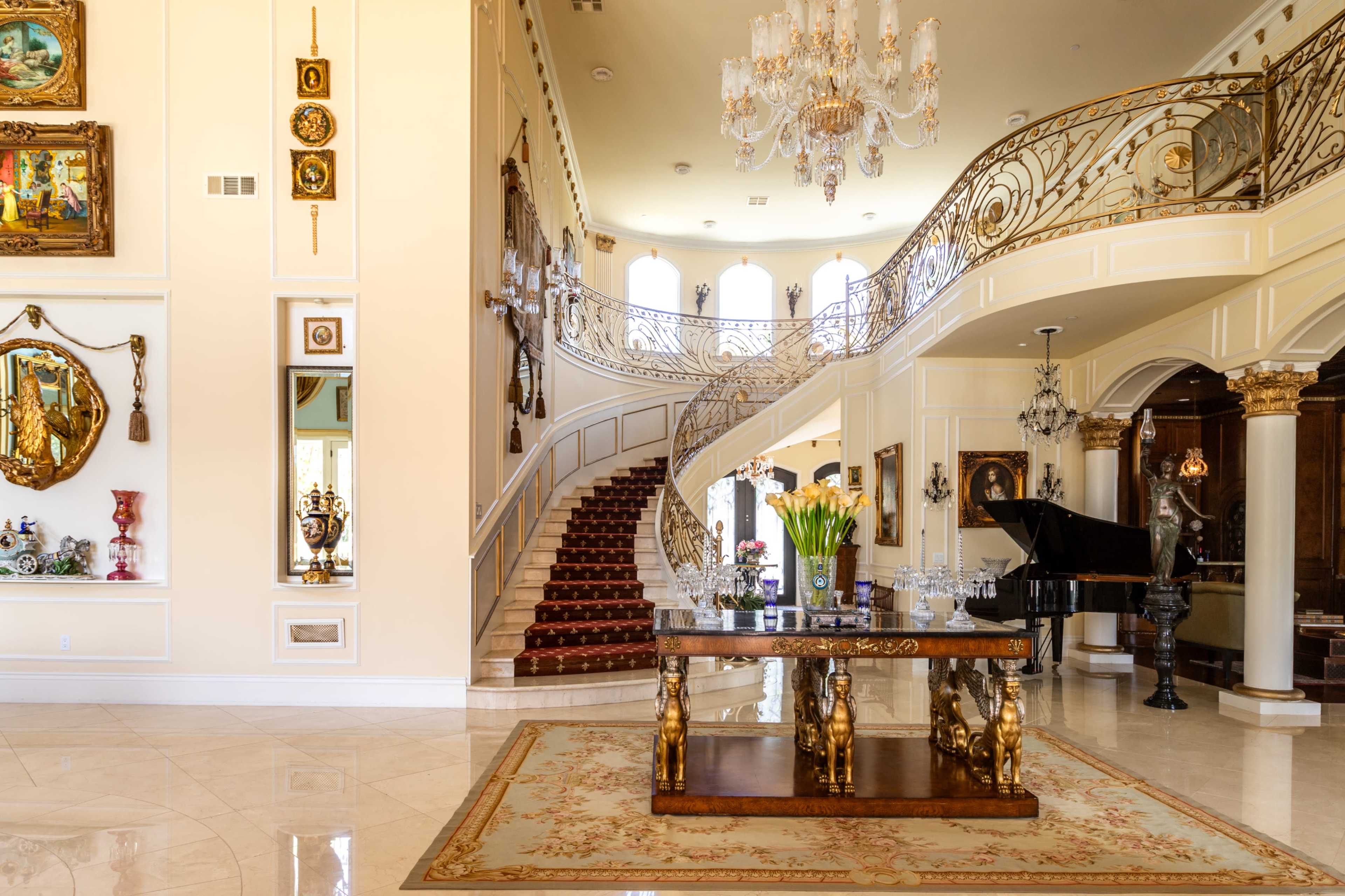 Versalle Glamorous Moroccan-Inspired Gold Chateau in San Diego Image in , Rancho Santa Fe, CA