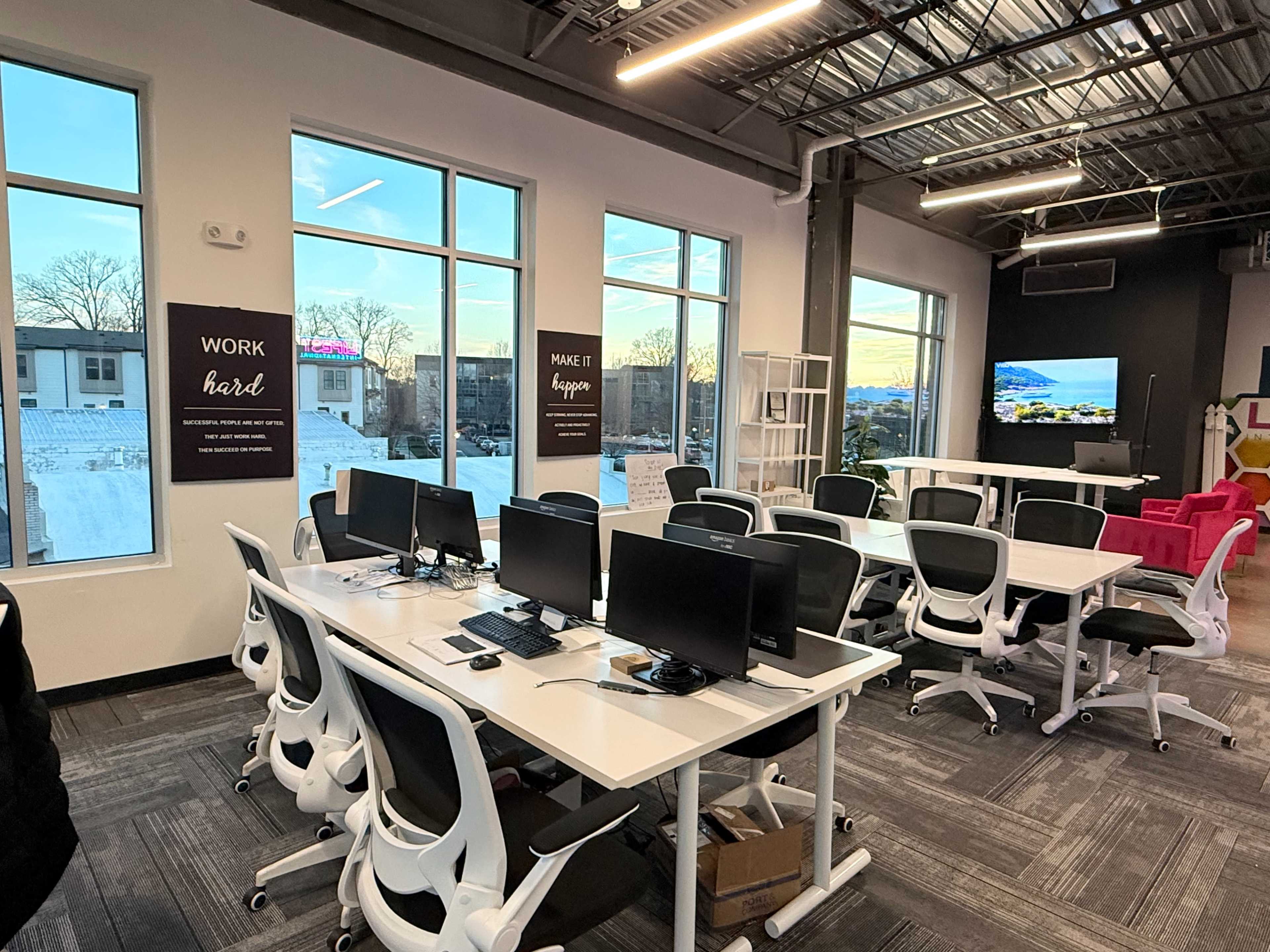 Modern, Spacious Co-Working Hub with Stunning Natural Light Image in Commonwealth, Charlotte, NC