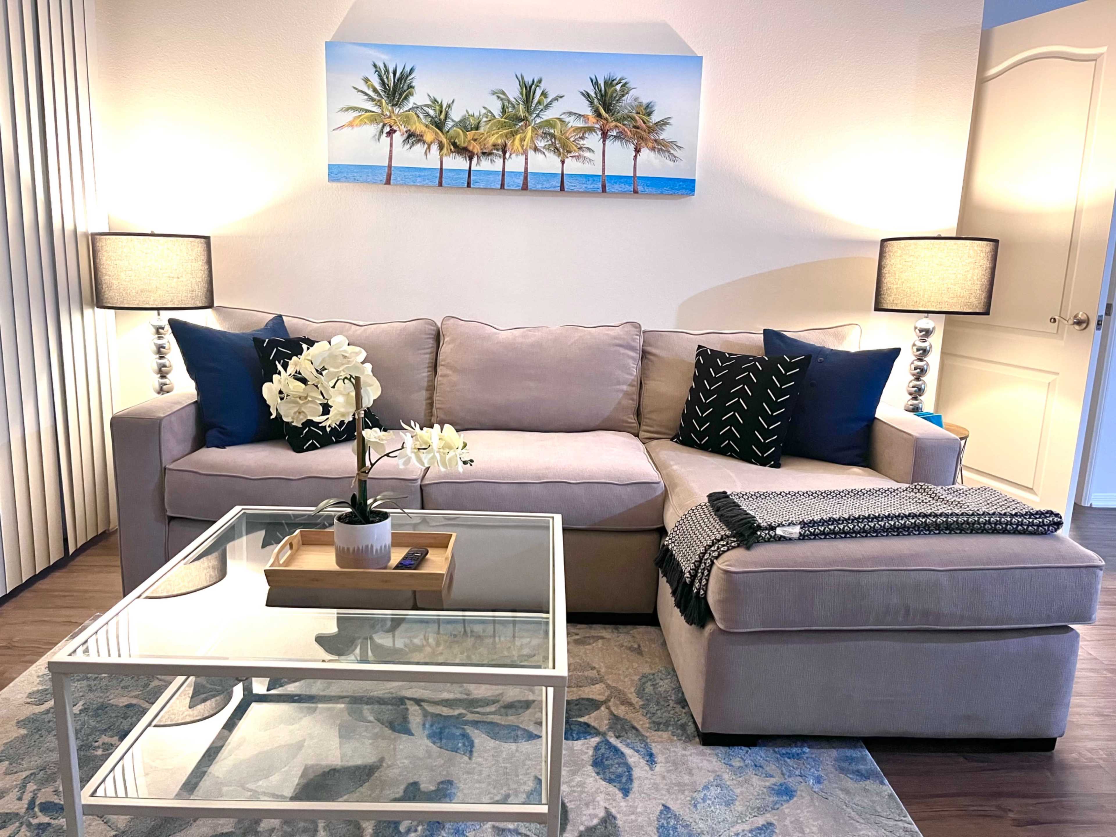 Entire modern apartment 10 min from beach/LAX Image in Venice, Marina del rey, CA