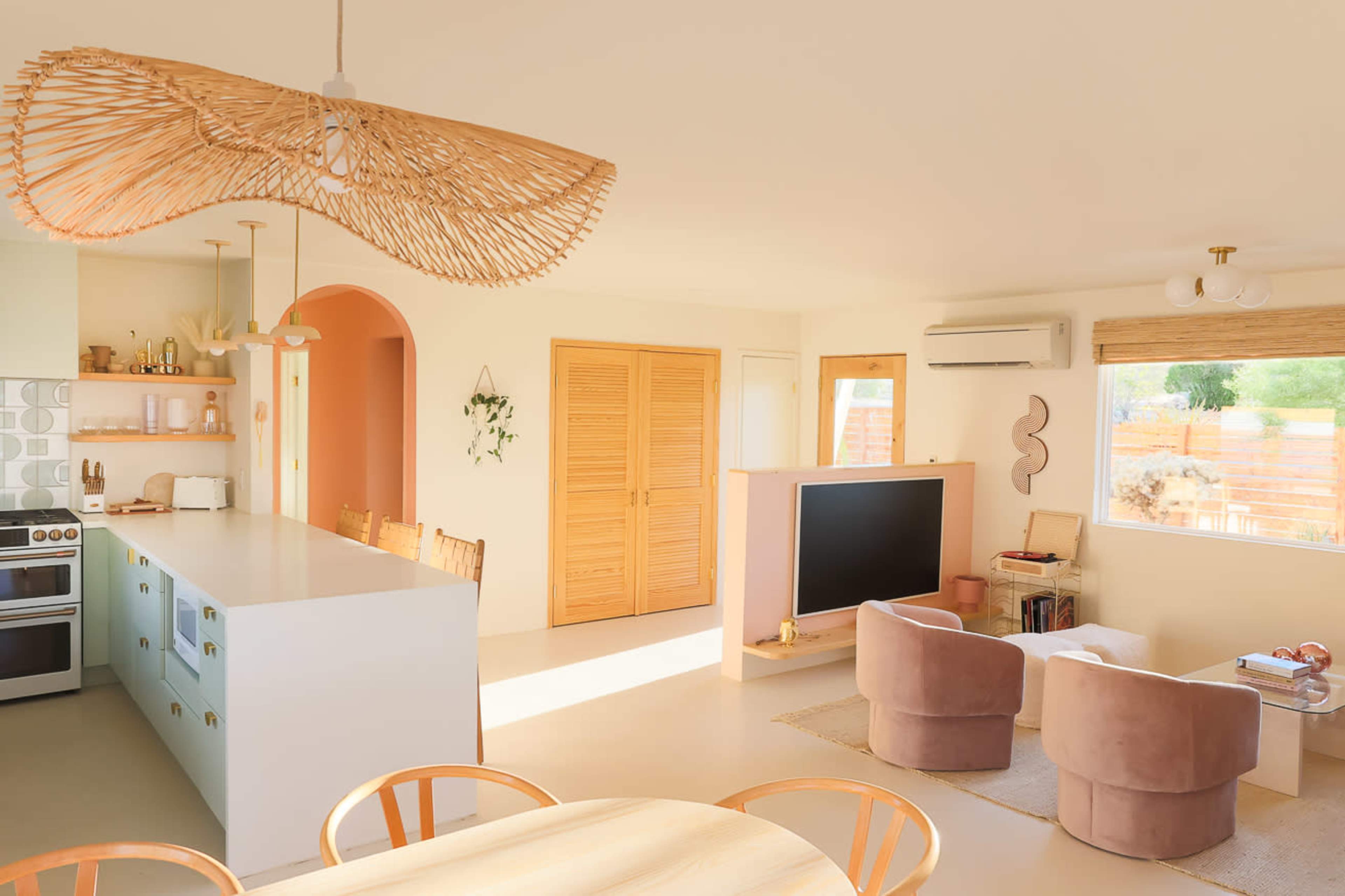 Colorful creative desert home with beautiful desert valley view Image in Joshua Tree, Joshua tree, CA