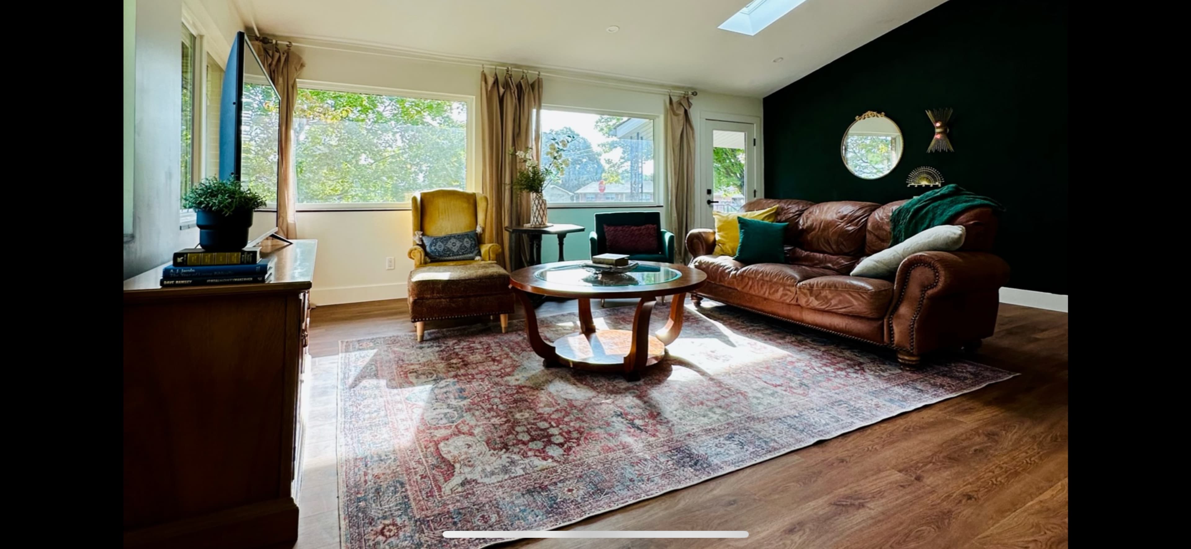 Stunning Grandview Estate with Scenic Views – Perfect for Photography Shoots Image in Travelers Rest, Travelers Rest, SC