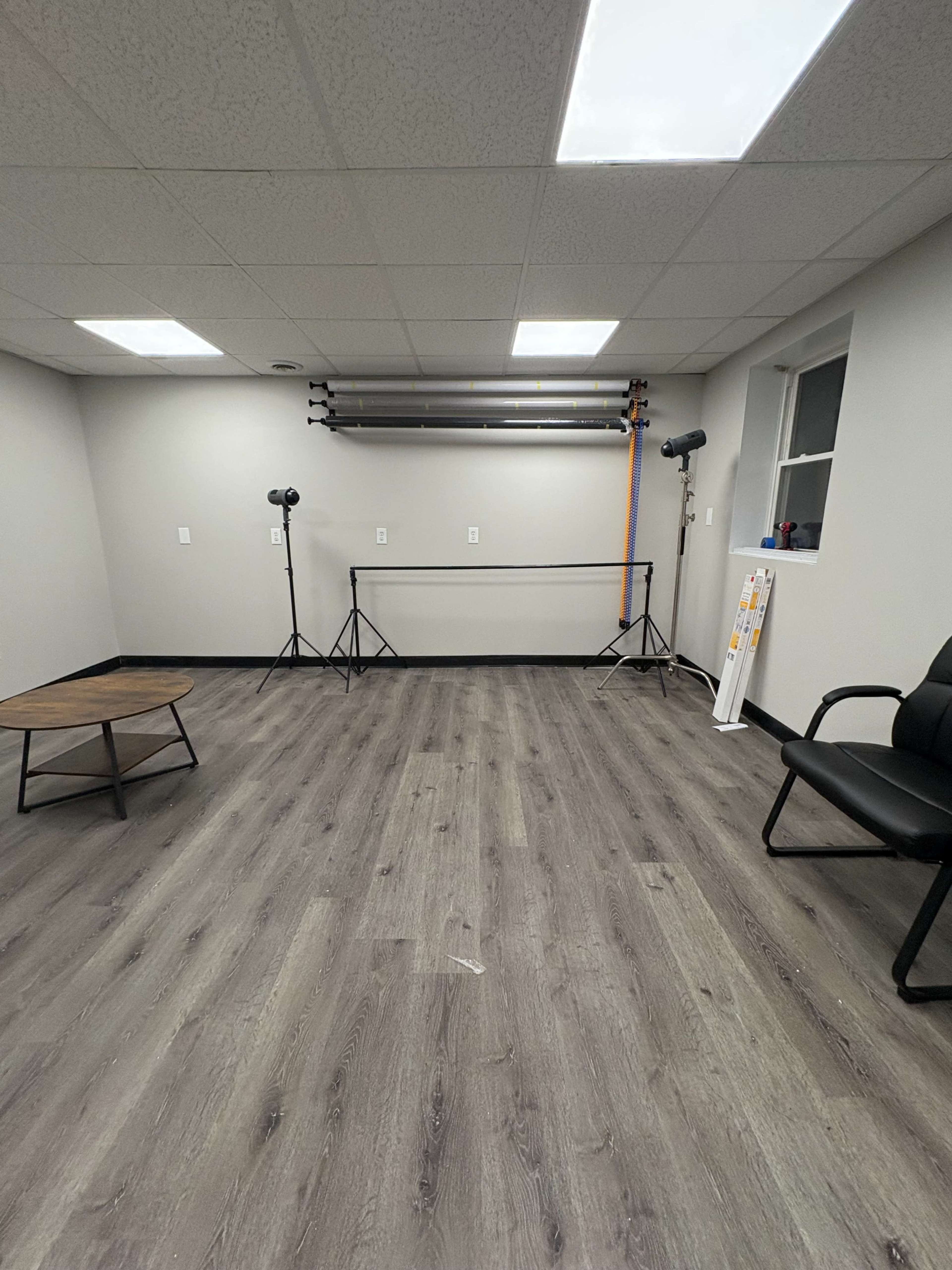 Small Photo Studio/Office Image in Mohawk, Fonda, NY