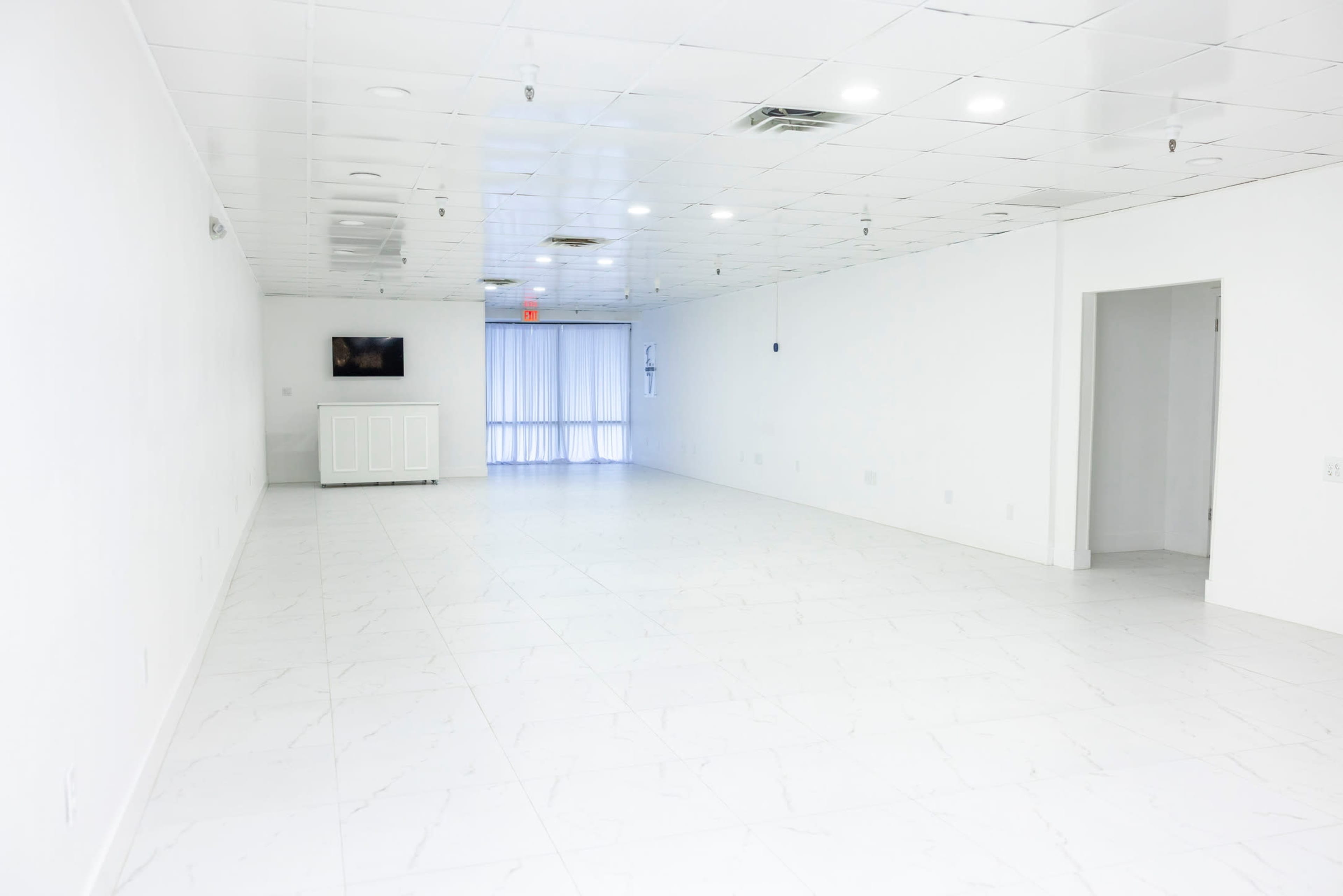 Open Space Blank Canvas Concept Venue Image in Azalea Park, Orlando, FL