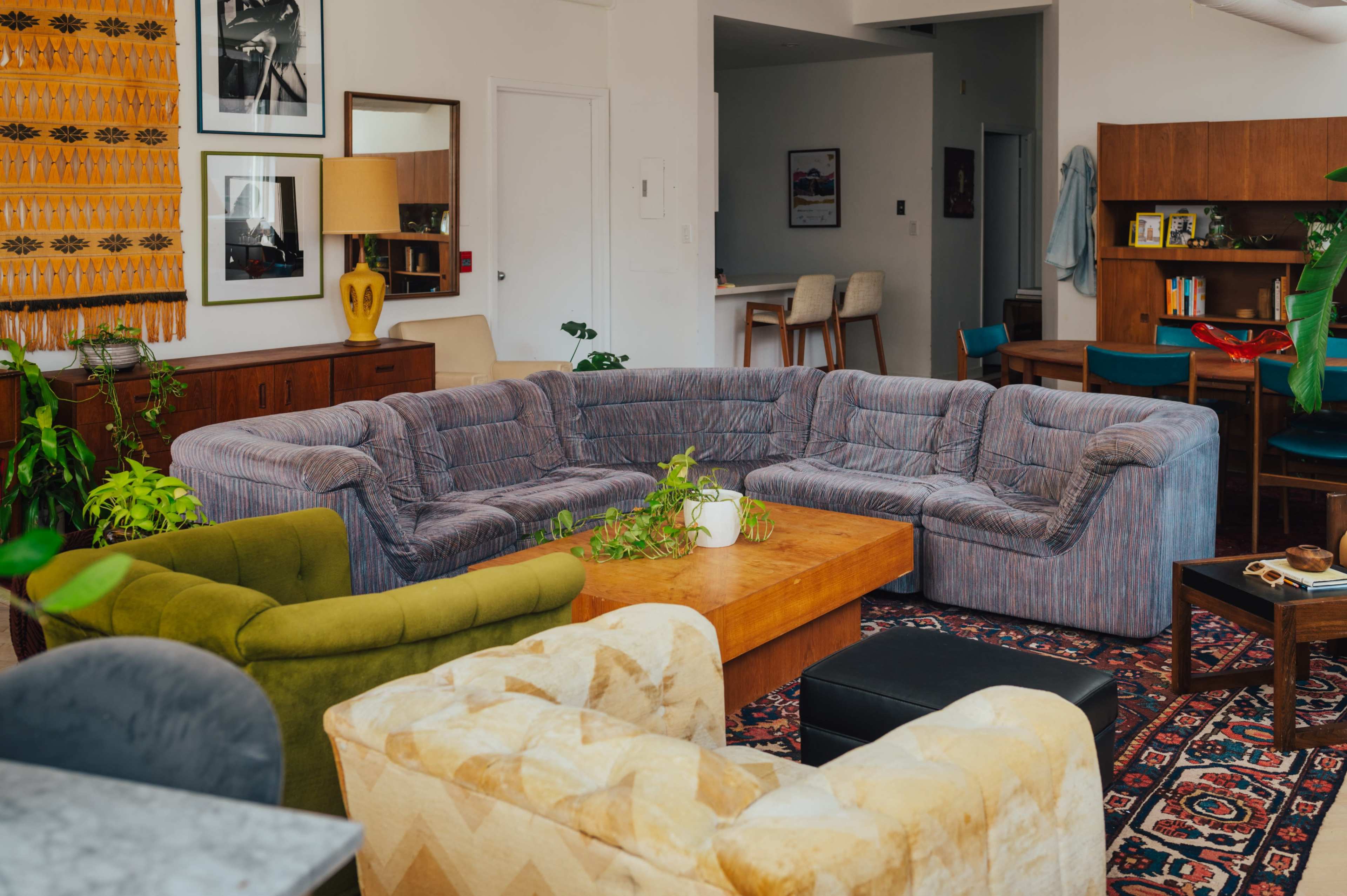 Vintage Eclectic Loft w/ Bedroom + Kitchen, Downtown 1700 sqft Image in St. Lawrence, Toronto, ON